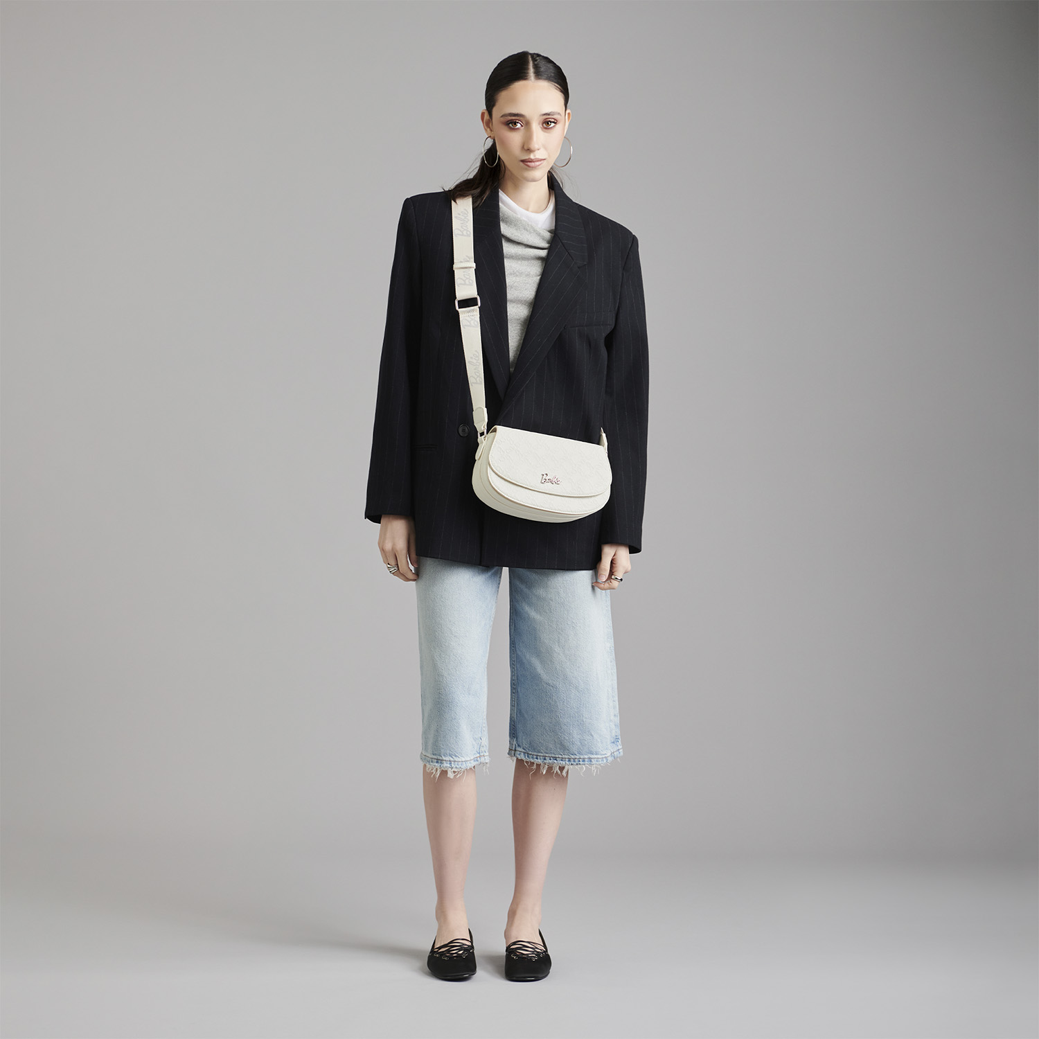 Bolsa de lado Barbie by Chenson blanca para dama – Estilo y funcionalidad - vista 2