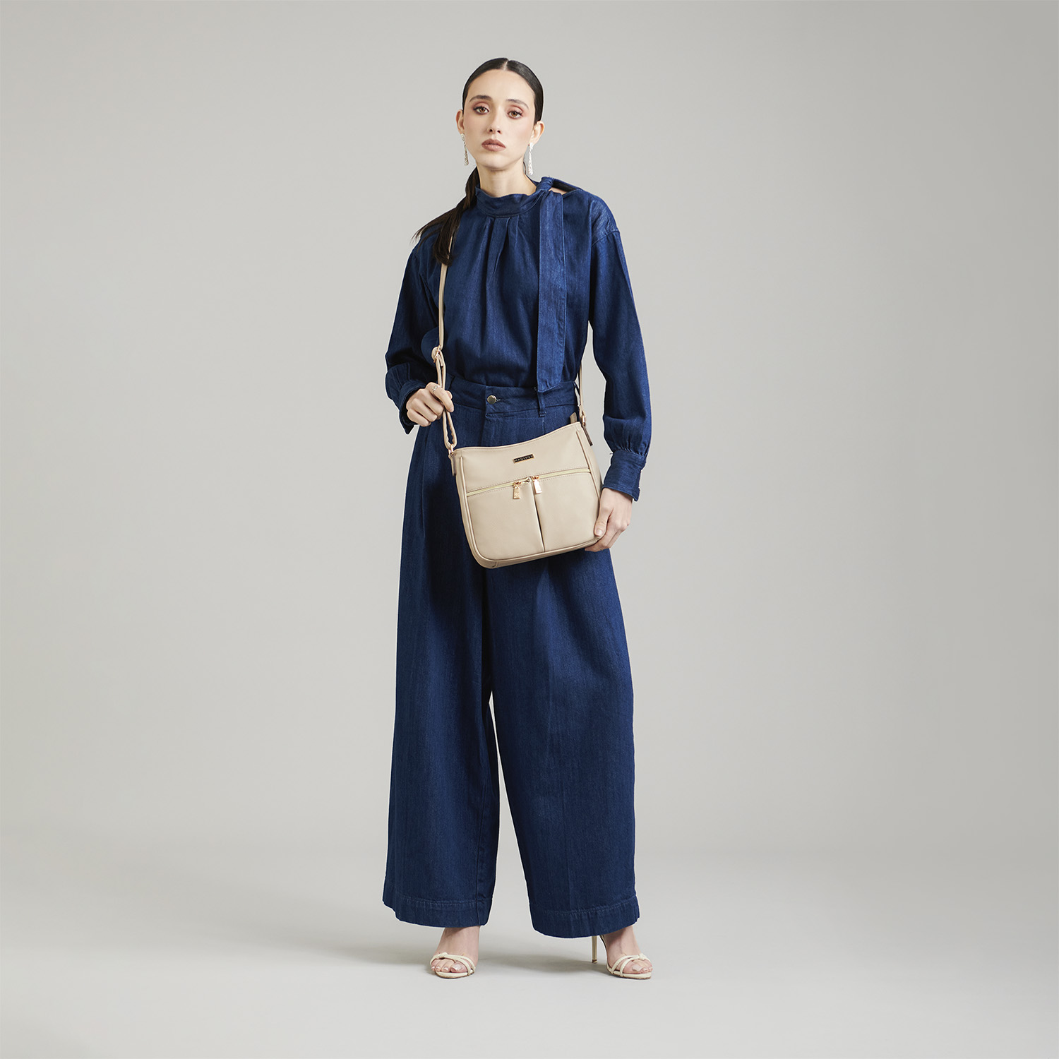 Bolsa de Lado Beige para Dama Madison by Chenson – Elegancia y funcionalidad - vista 2