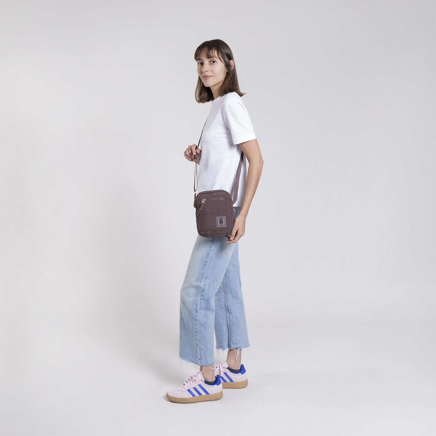 Bolsa de Lado Juvenil Café 1818 by Chenson – Comodidad y Estilo Diario - vista 2