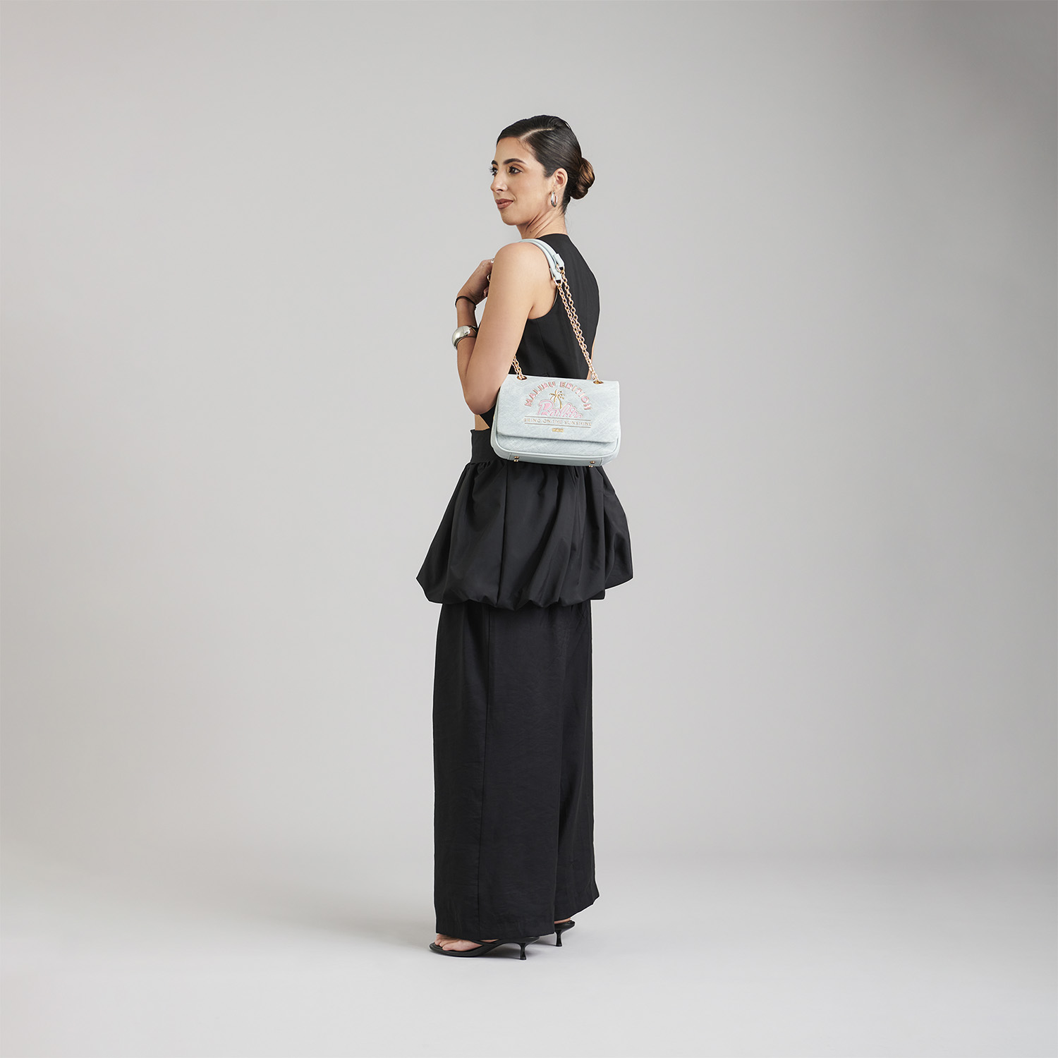 Bolsa de lado para dama Barbie by Chenson azul con diseño único - vista 2