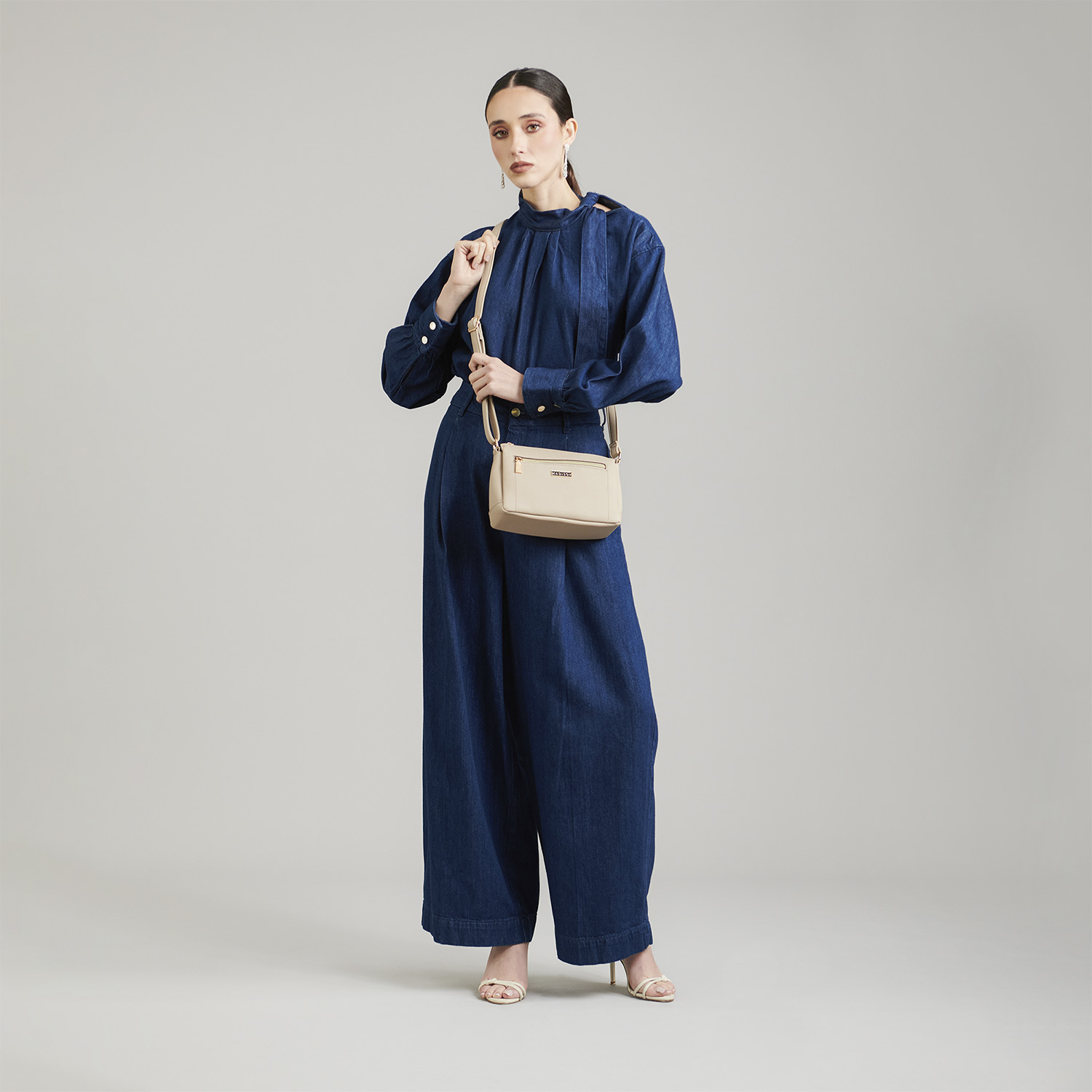 Bolsa de Lado para Dama Madison by Chenson Beige – Estilo Casual y Funcional - vista 2