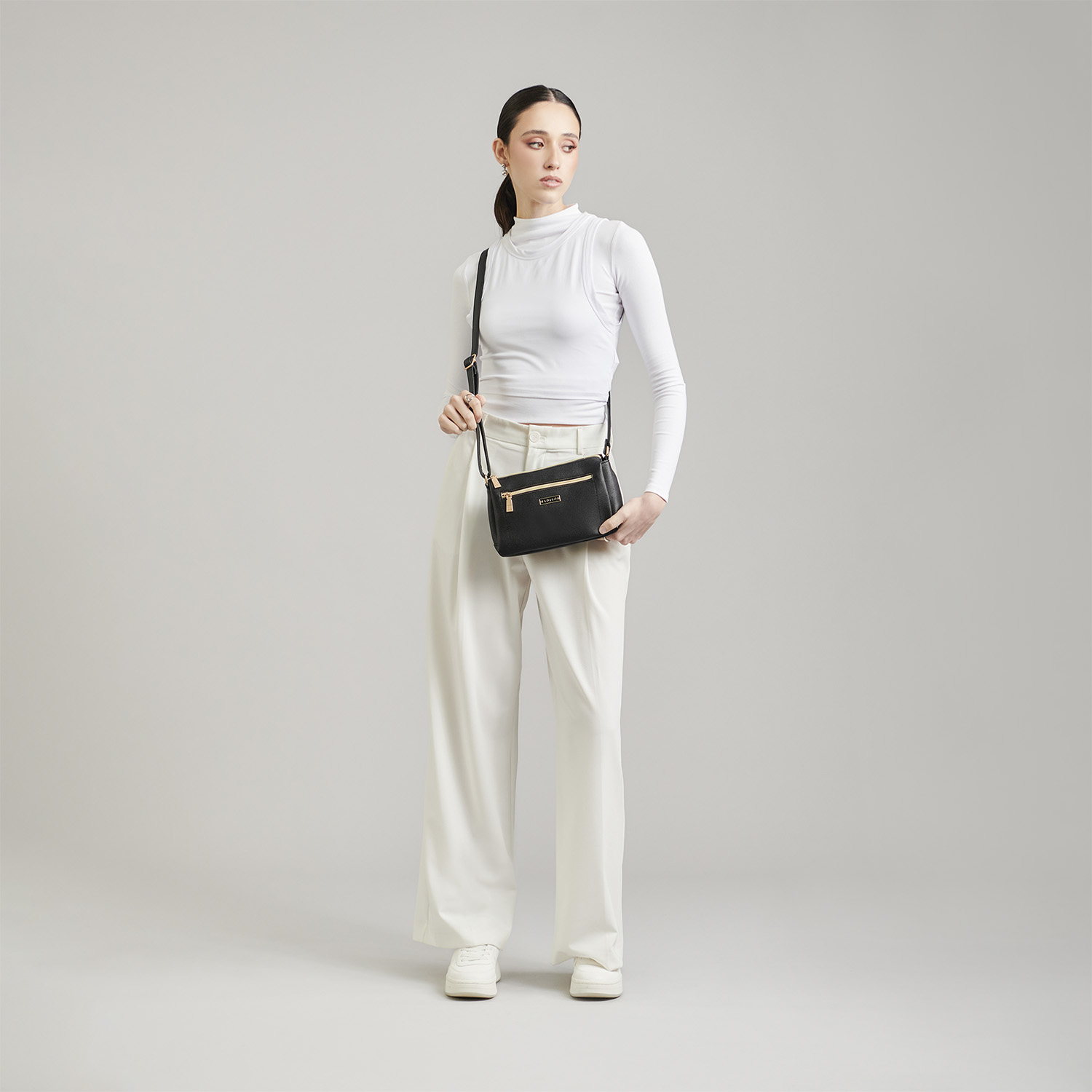 Bolsa de Lado para Dama Madison by Chenson en Negro – Estilo y Comodidad - vista 2