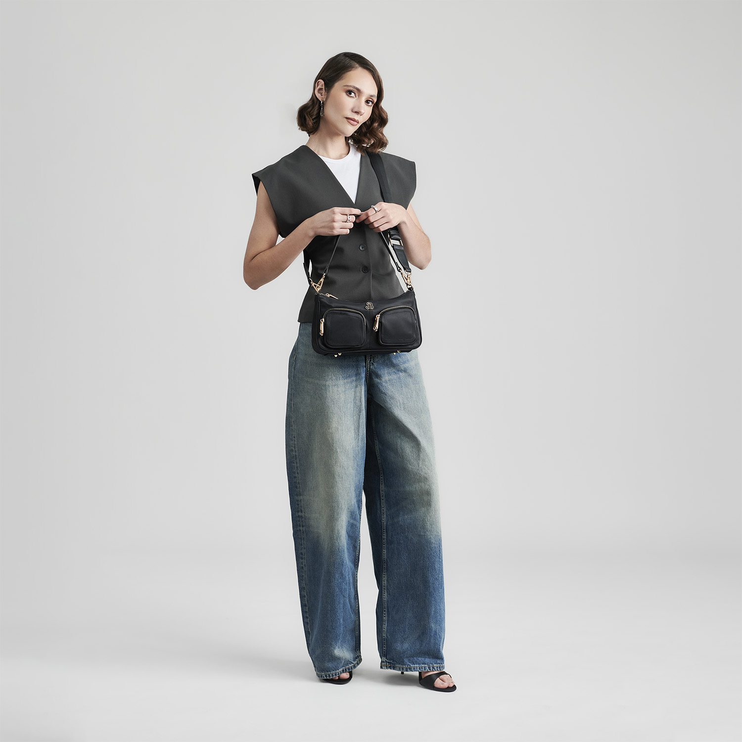 Bolsa de Mano para Dama Barbie by Chenson Negra – Estilo y Comodidad - vista 2