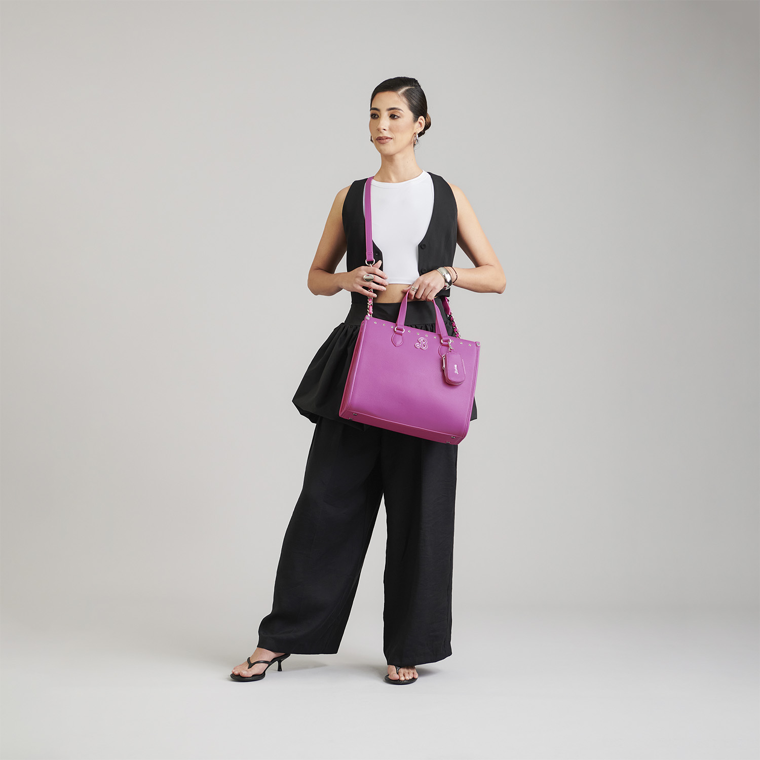 Bolsa de Mano para Dama Barbie by Chenson Rosa con Asa Ajustable - vista 2