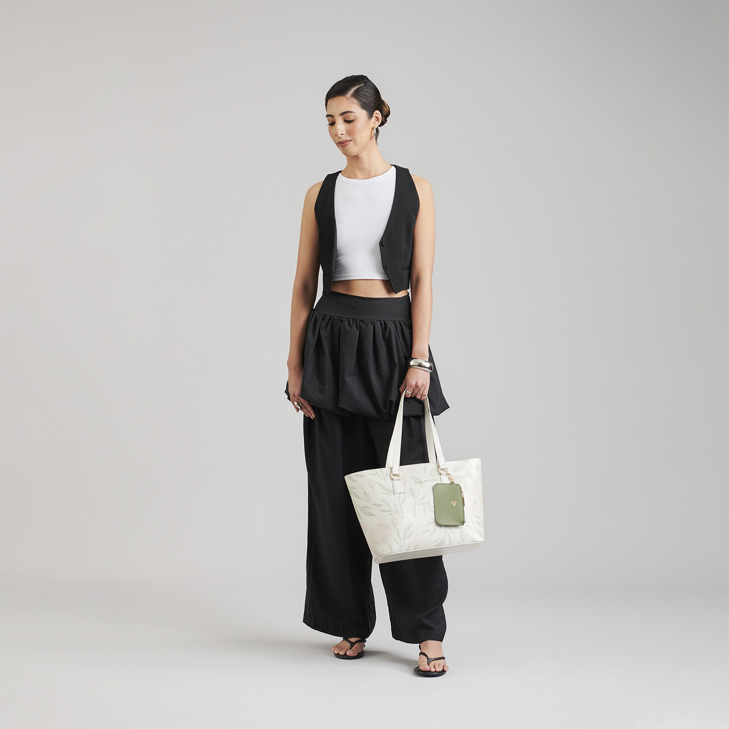 Bolsa grande para dama Gorétt by Chenson en color blanco – Ideal para el día a día - vista 2