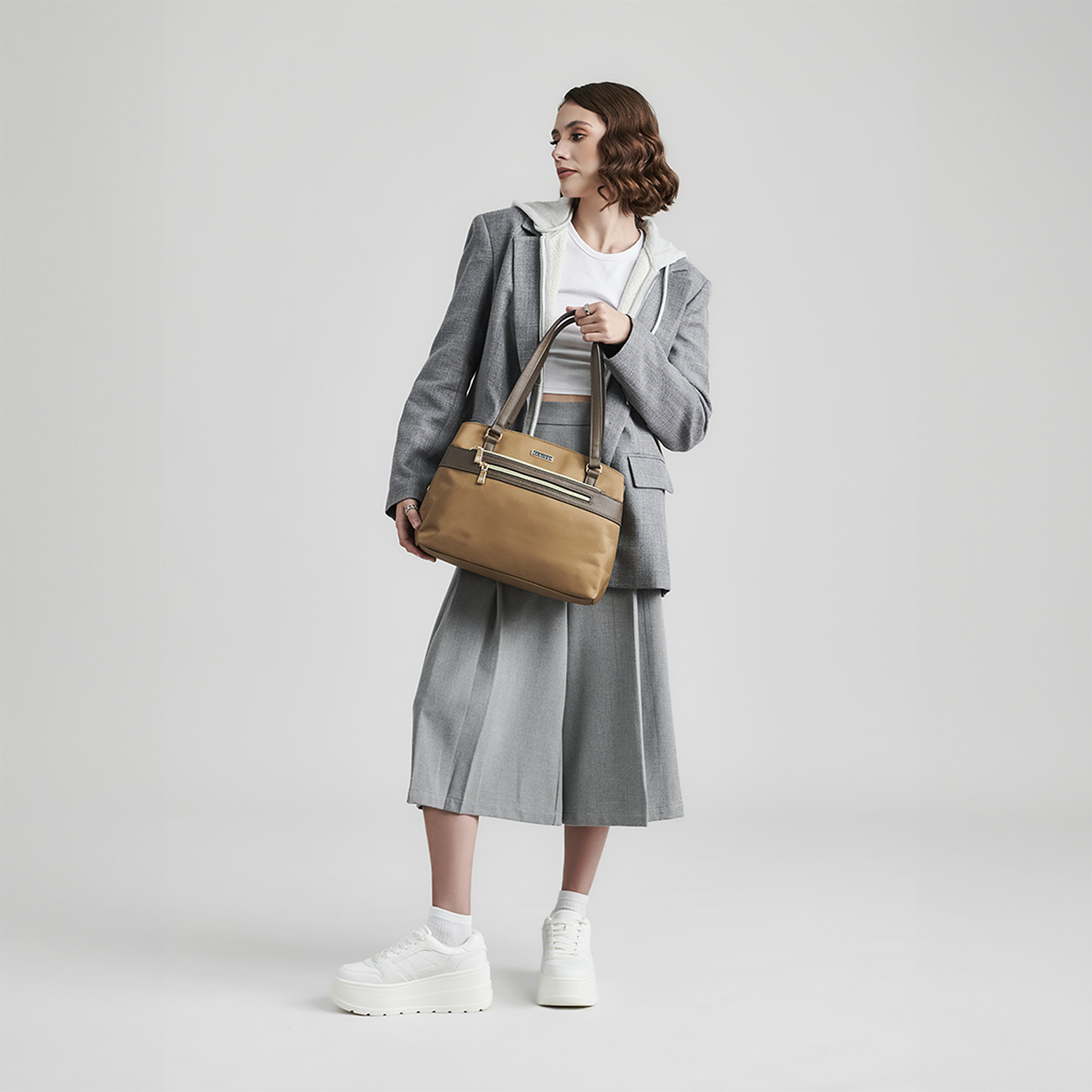 Bolsa grande para dama Madison by Chenson color café – Estilo y funcionalidad - vista 2