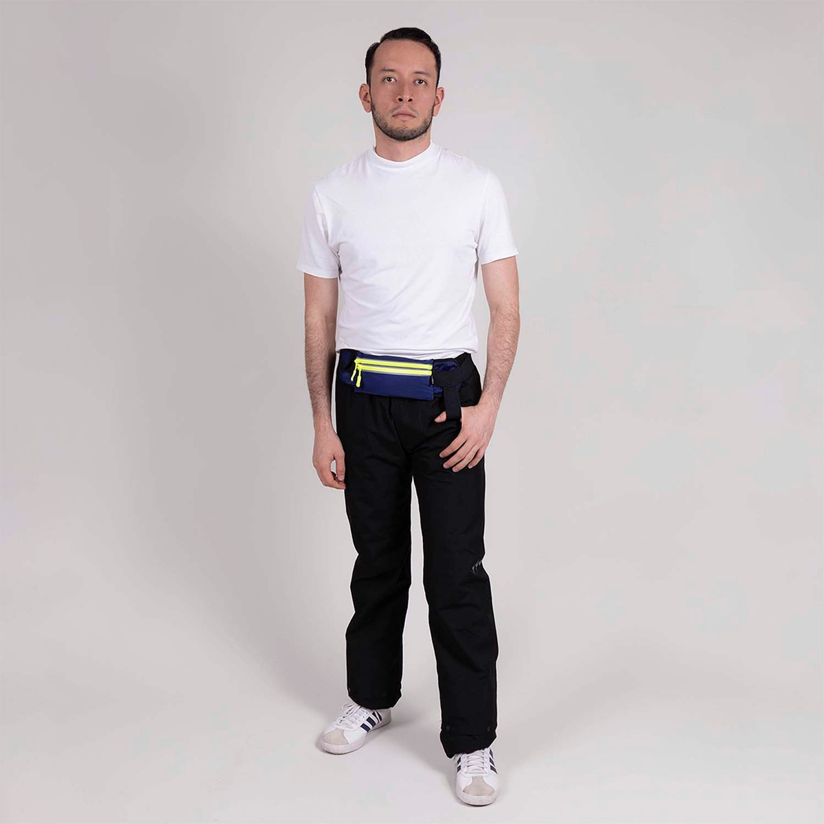 Cangurera Chenson 1870149-9 Unisex, Diseño Moderno Active - vista 2