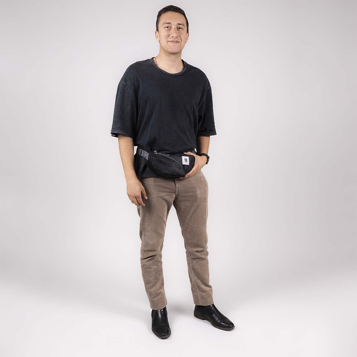 Cangurera Chenson Original Modelo Guru 1818 1866553-3 Negro - vista 2