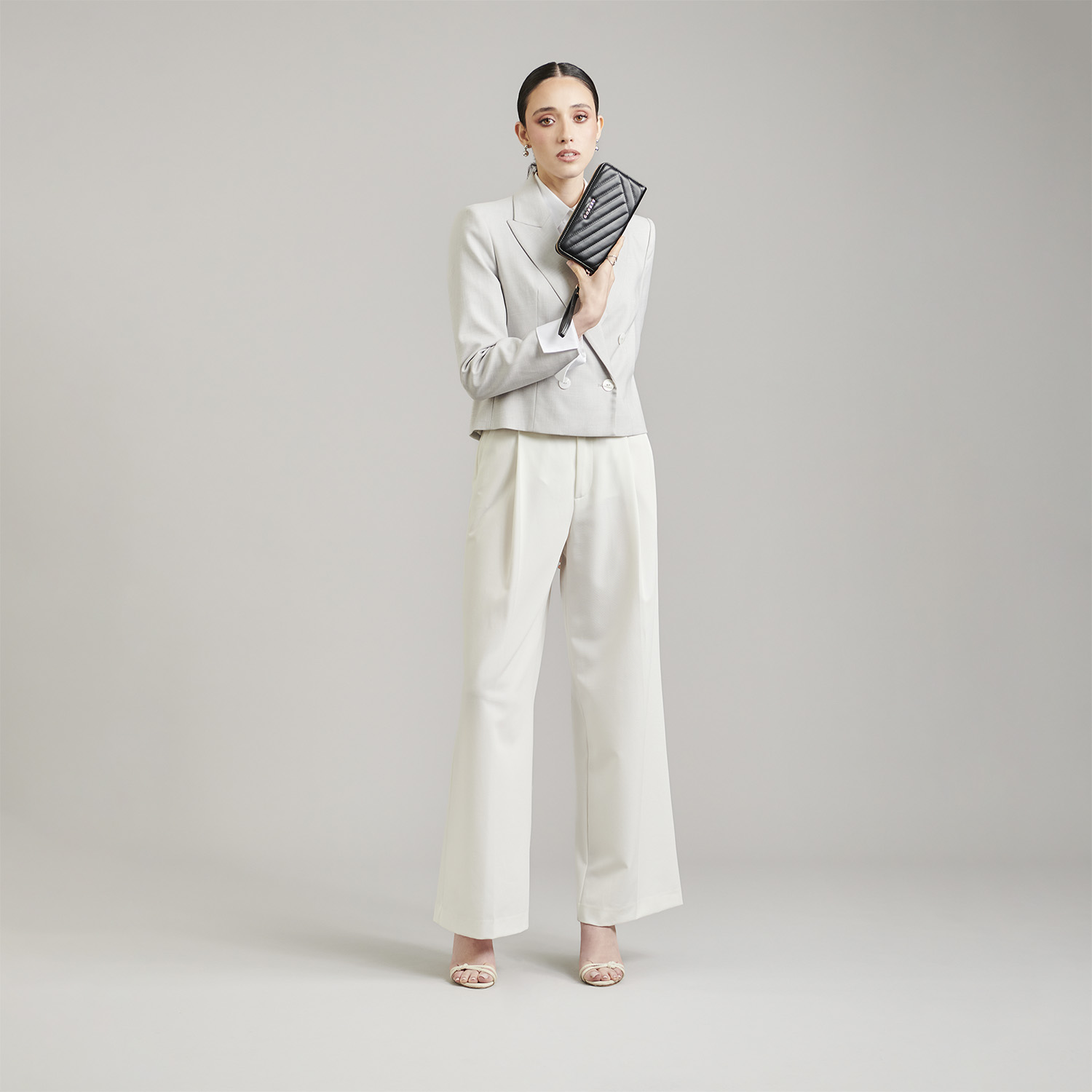 Cartera Gorétt by Chenson Negra para Mujer con Compartimento y Tarjetero - vista 2