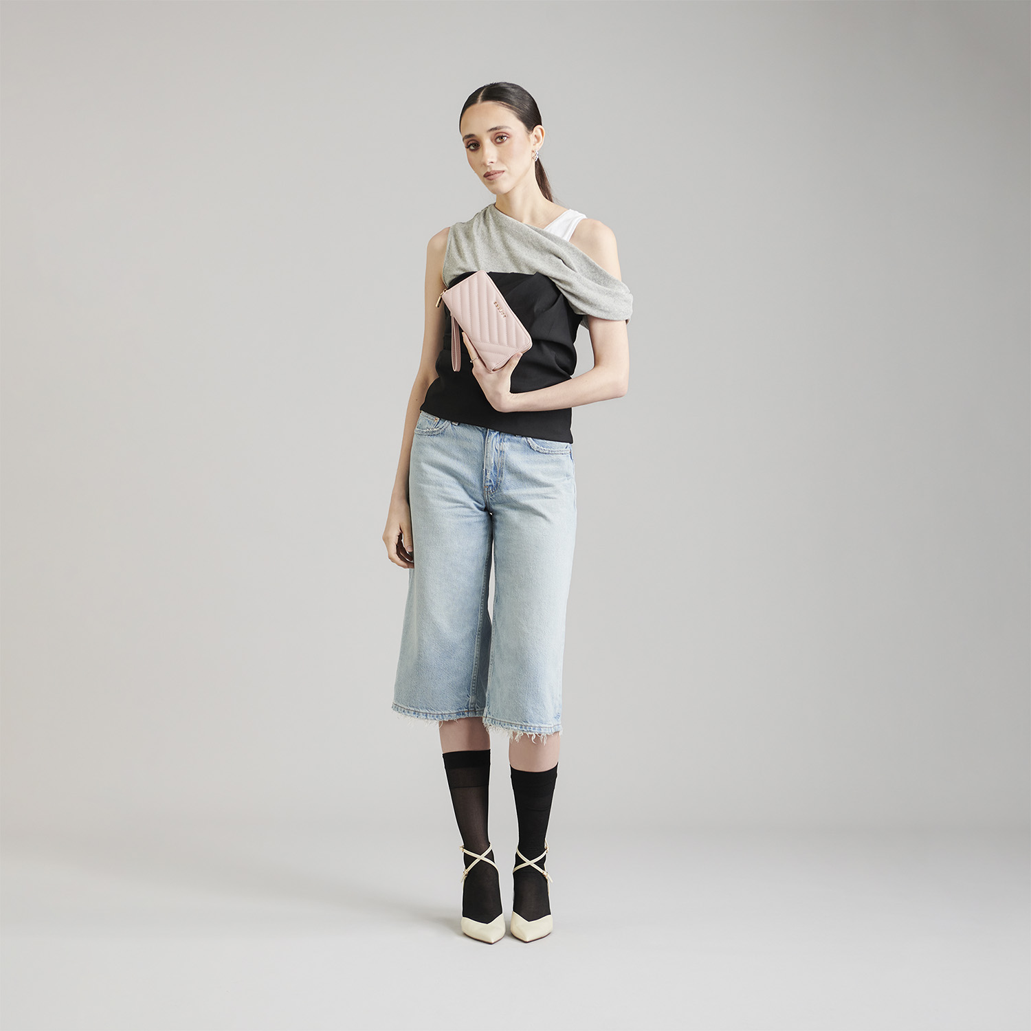 Cartera Gorétt by Chenson Rosa para Dama – Elegancia y Funcionalidad - vista 2