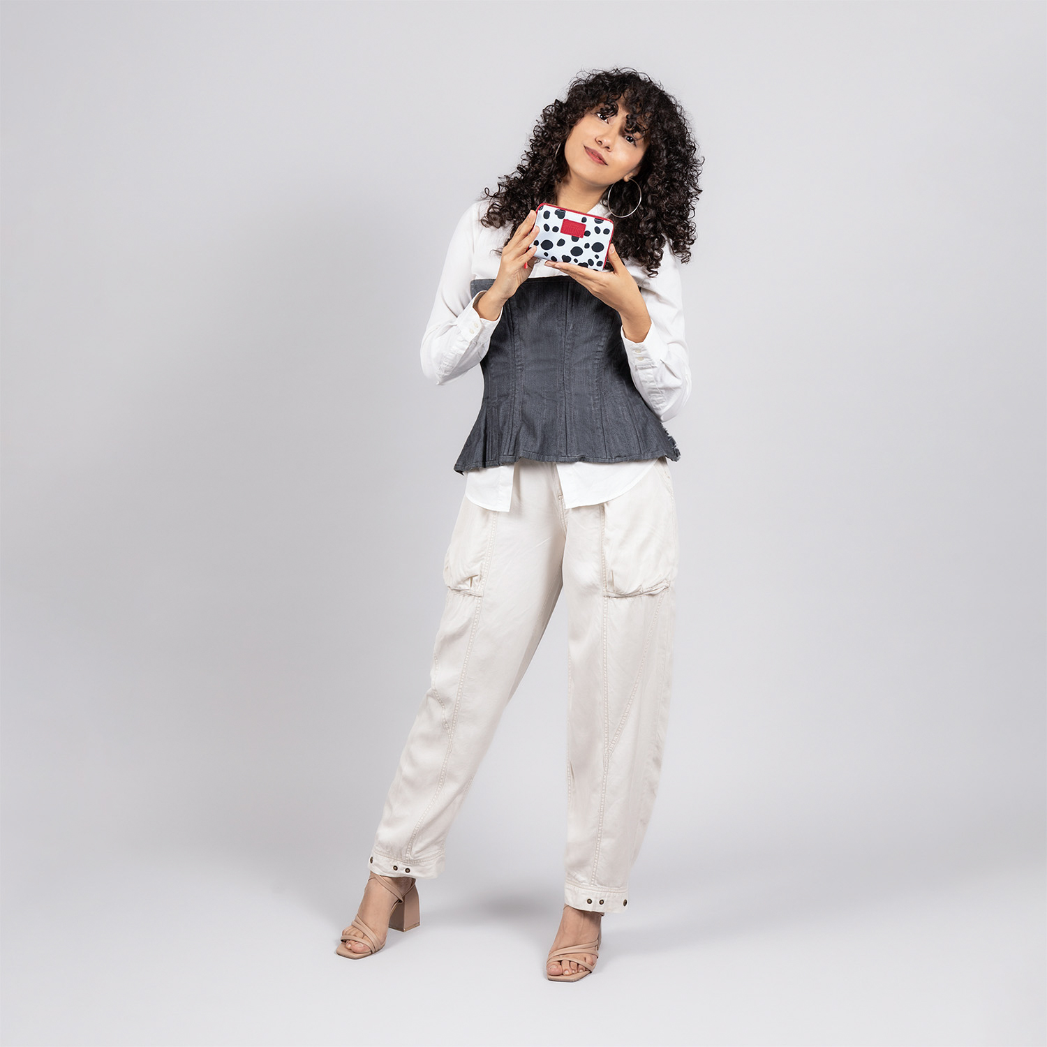 Cartera para mujer Villanas by Chenson en color blanco con triple compartimento - vista 2