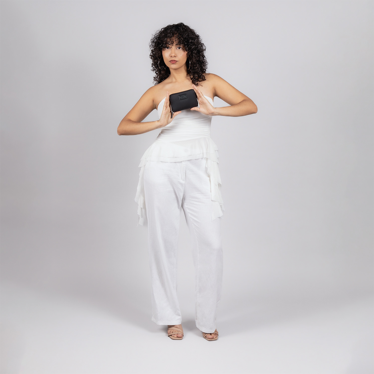 Cartera para mujer Villanas by Chenson negra con triple compartimento - vista 2