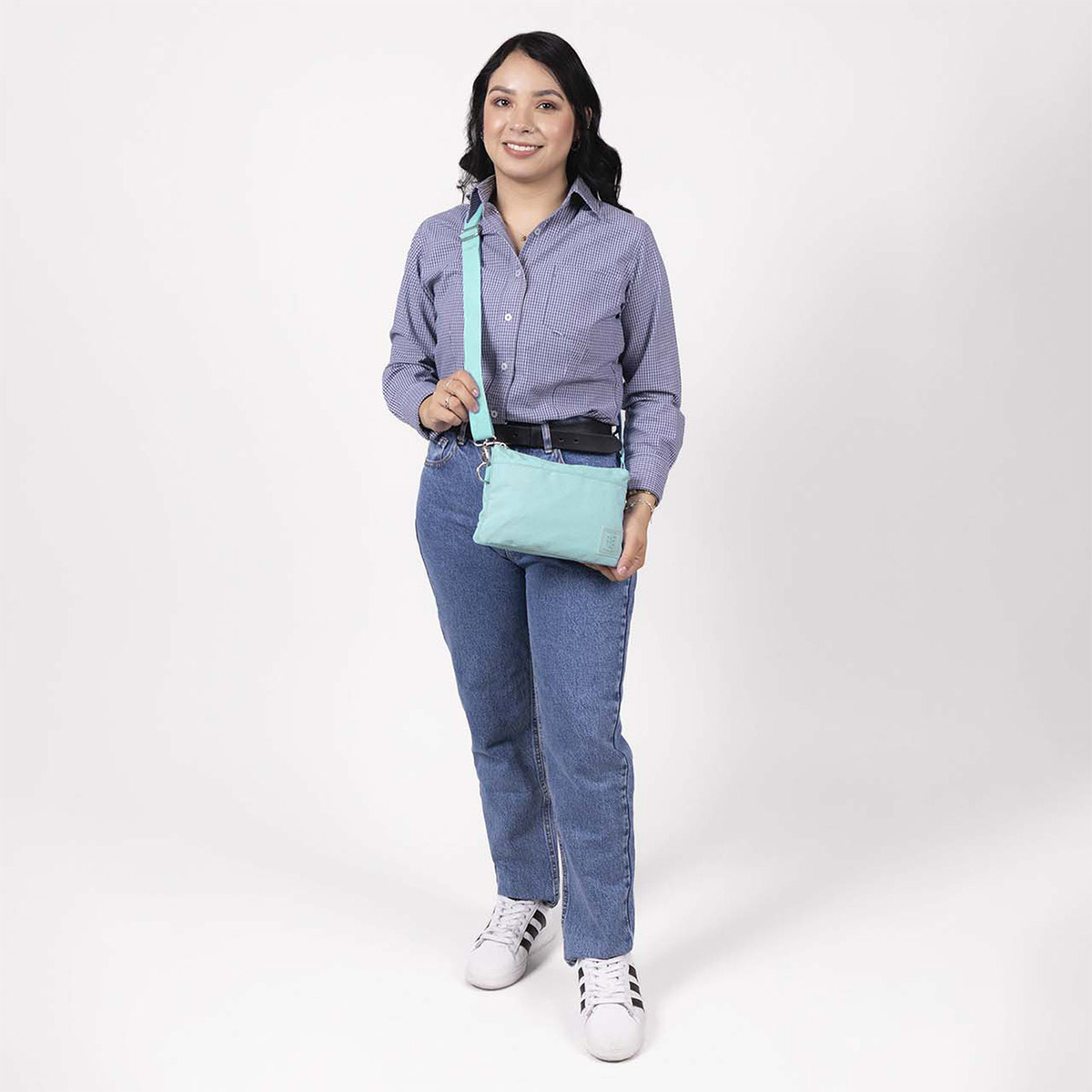 Crossbody Chenson 1818 Turquesa Zilp Impermeable 1866547-t Acabado De Los Herrajes Níquel Diseño De La Tela Lisa - vista 2