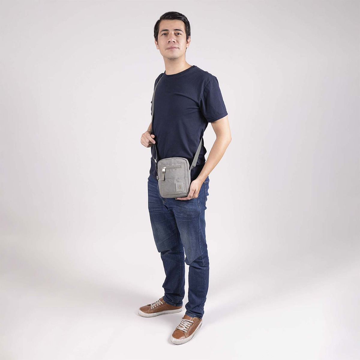 Crossbody Chenson Juvenil 1818 Zilp Verde Militar Acabado De Los Herrajes Níquel Diseño De La Tela Liso - vista 2