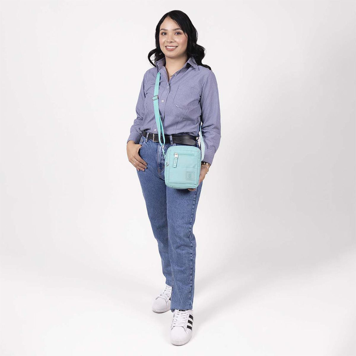 Crossbody Chico Chenson 1818 Impermeable Turquesa 1866546-t Acabado De Los Herrajes Níquel Diseño De La Tela Lisa - vista 2