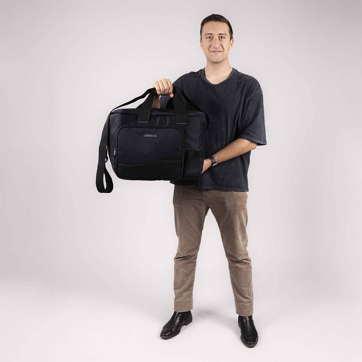 Hielera Chenson Kolet Impermeable Exteriores Color Negro - vista 2