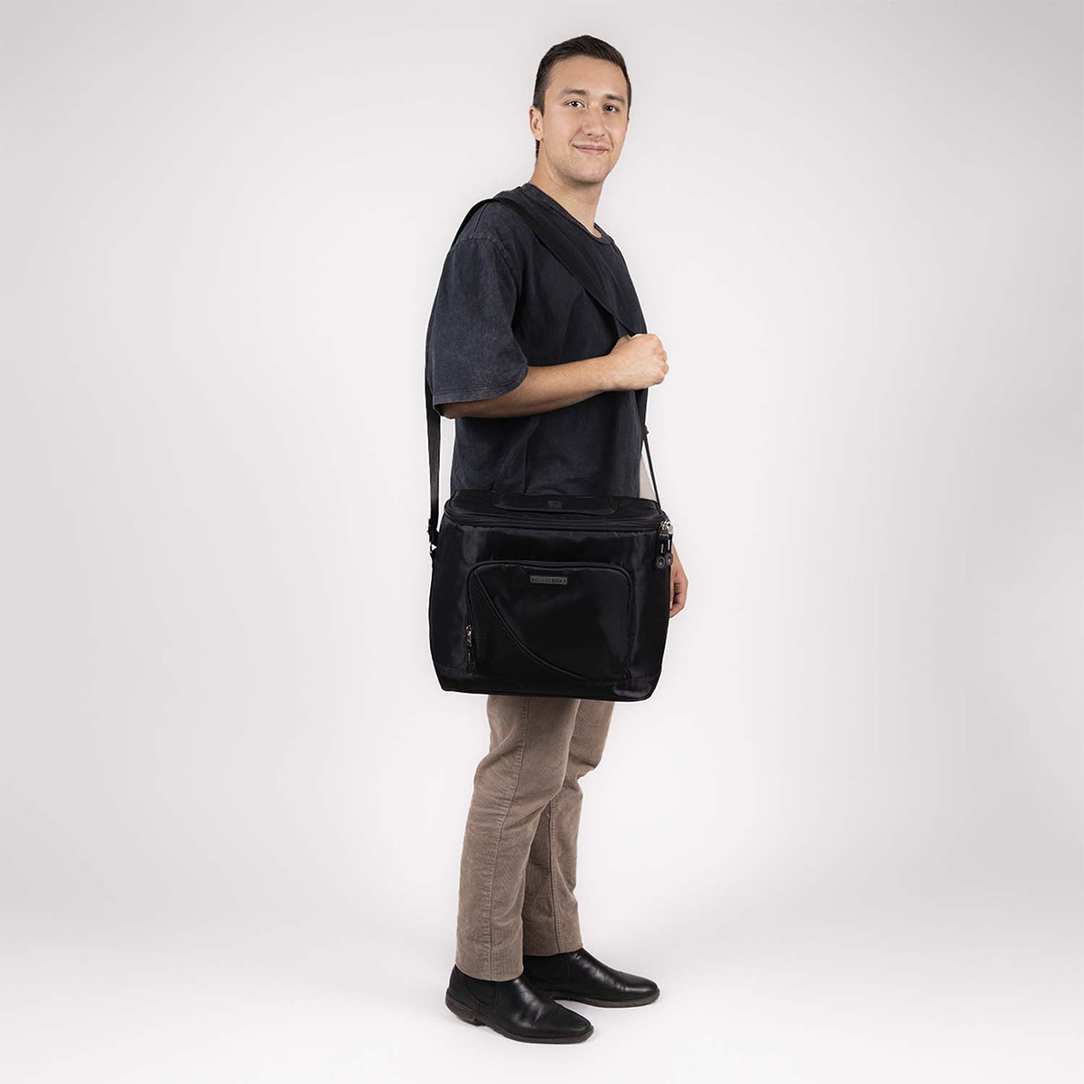 Hielera Termica Chenson Pro Kolet Color Negro - vista 2