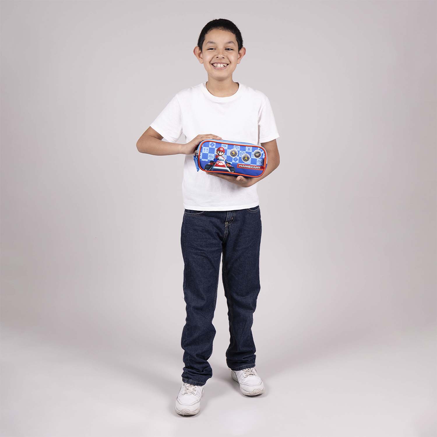 Lapicera escolar Mario Bros by Chenson color rojo con triple compartimento - vista 2