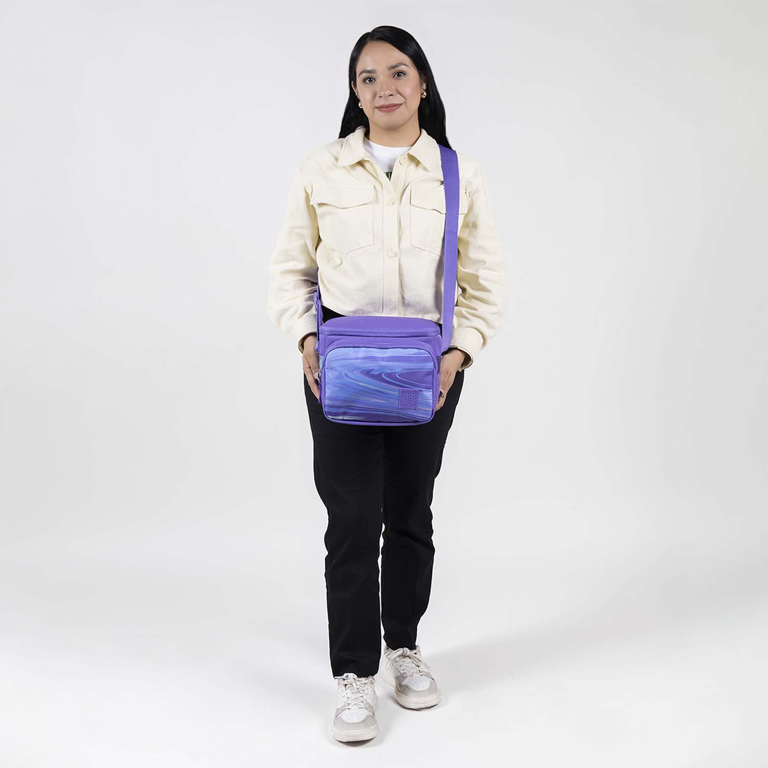 Lonchera escolar térmica 1818 by Chenson violeta con cierre ajustable - vista 2