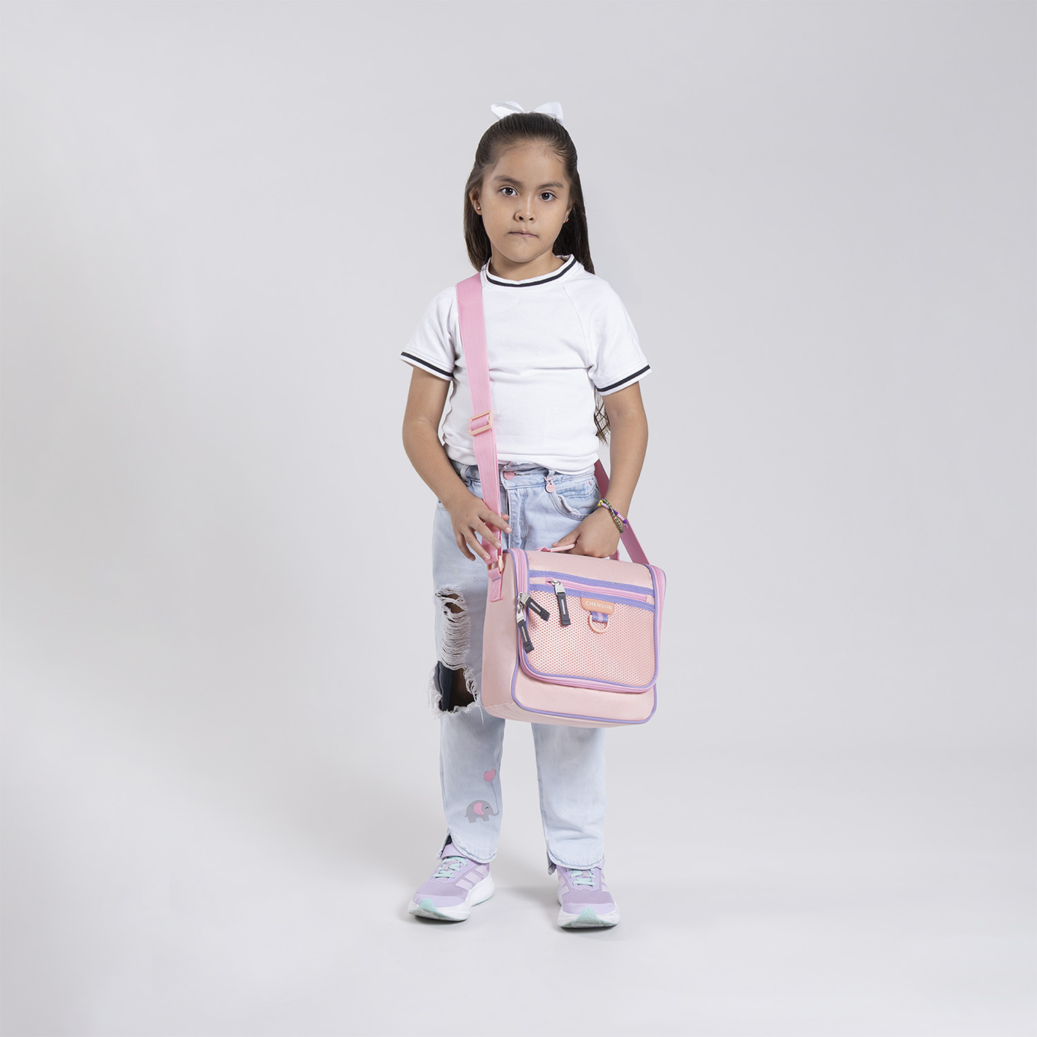 Lonchera escolar térmica Chenson Clásico beige con amplio compartimento - vista 2