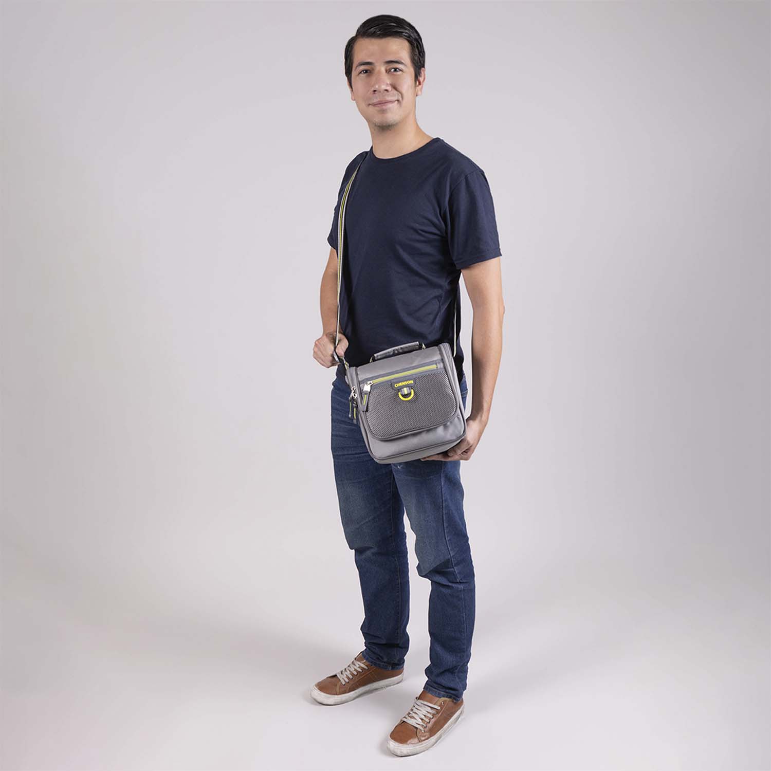 Lonchera escolar térmica Chenson Clásico gris – Ideal para secundaria - vista 2