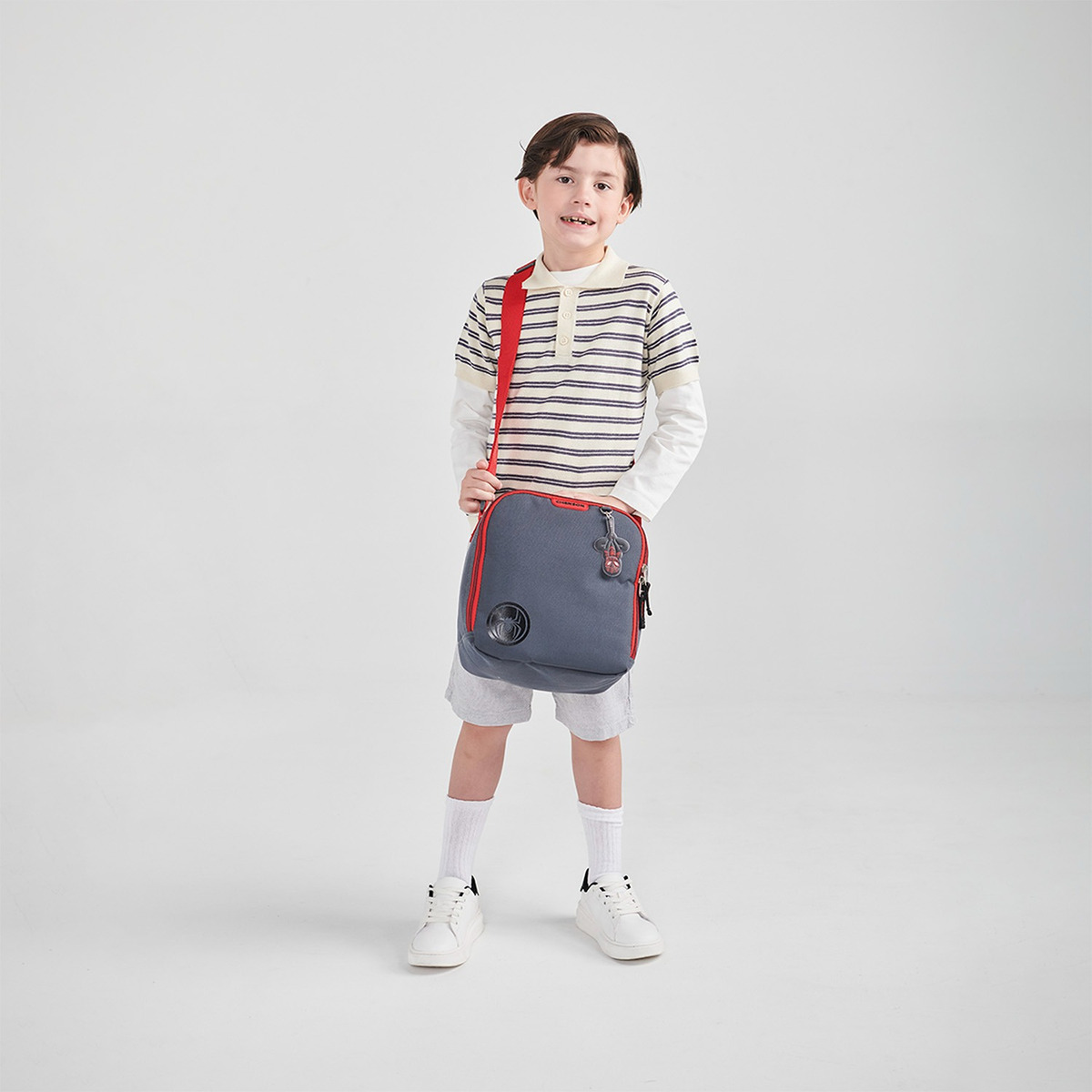 Lonchera Escolar Termica Chenson Miles Morales Mm705352 Pipo - vista 2