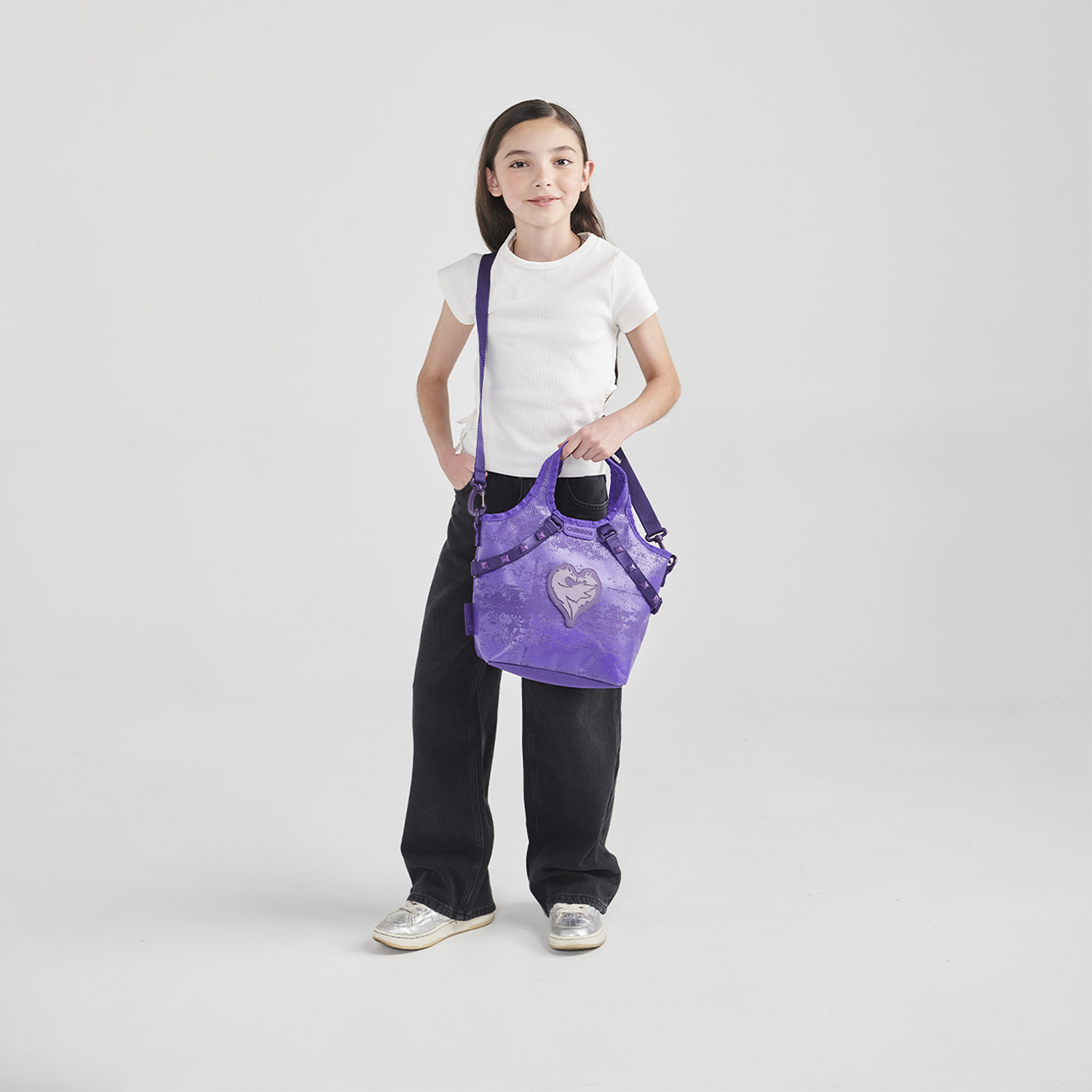 Lonchera escolar térmica Descendientes by Chenson color uva para niña - vista 2