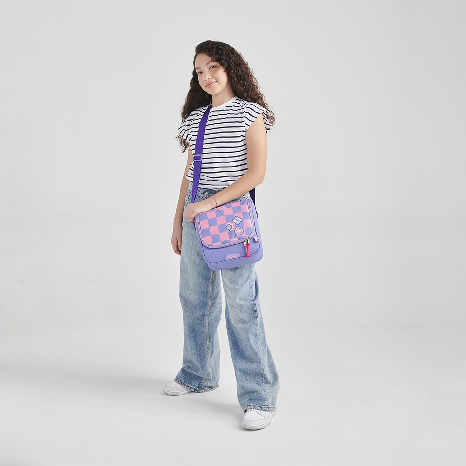 Lonchera escolar térmica Happy Girl uva con asa ajustable para secundaria - vista 2