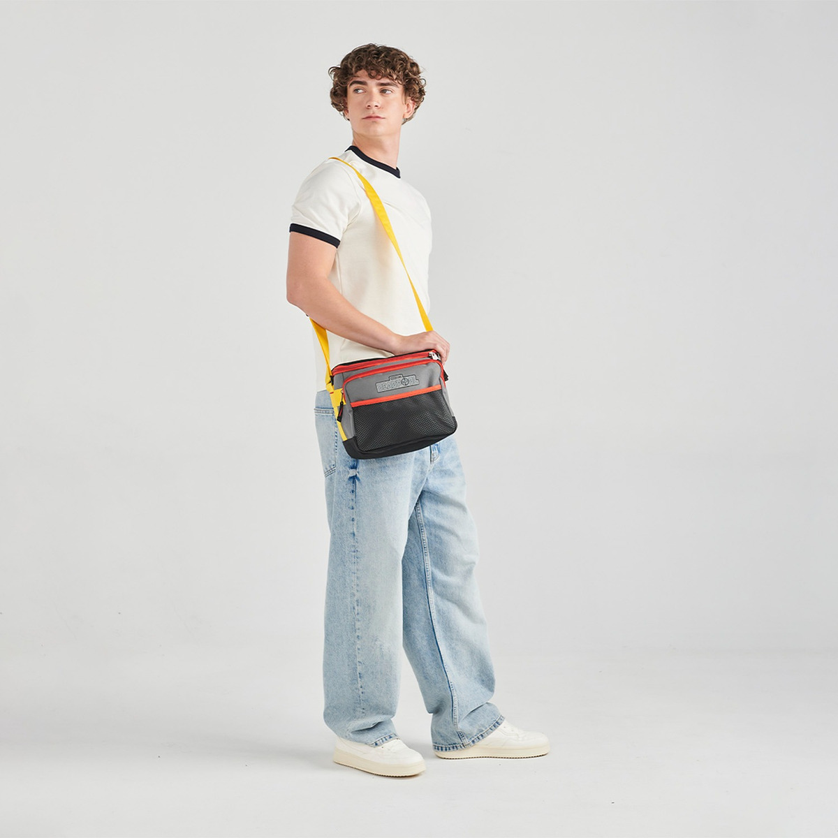 Lonchera Termica Chenson Deadpool Juvenil Pulver Dp70566-2 - vista 2