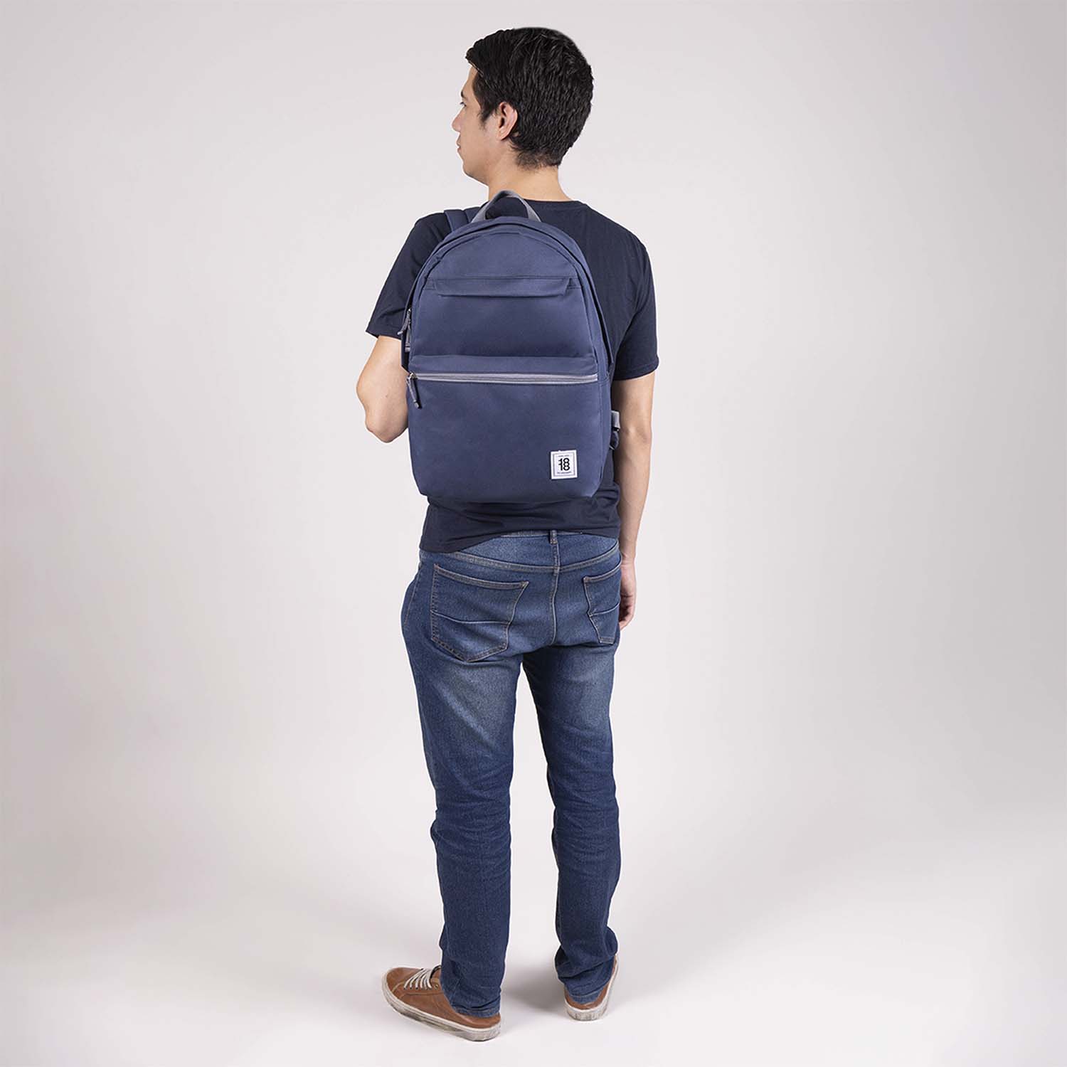 Mochila escolar juvenil 1818 by Chenson azul marino con doble bolsillo - vista 2