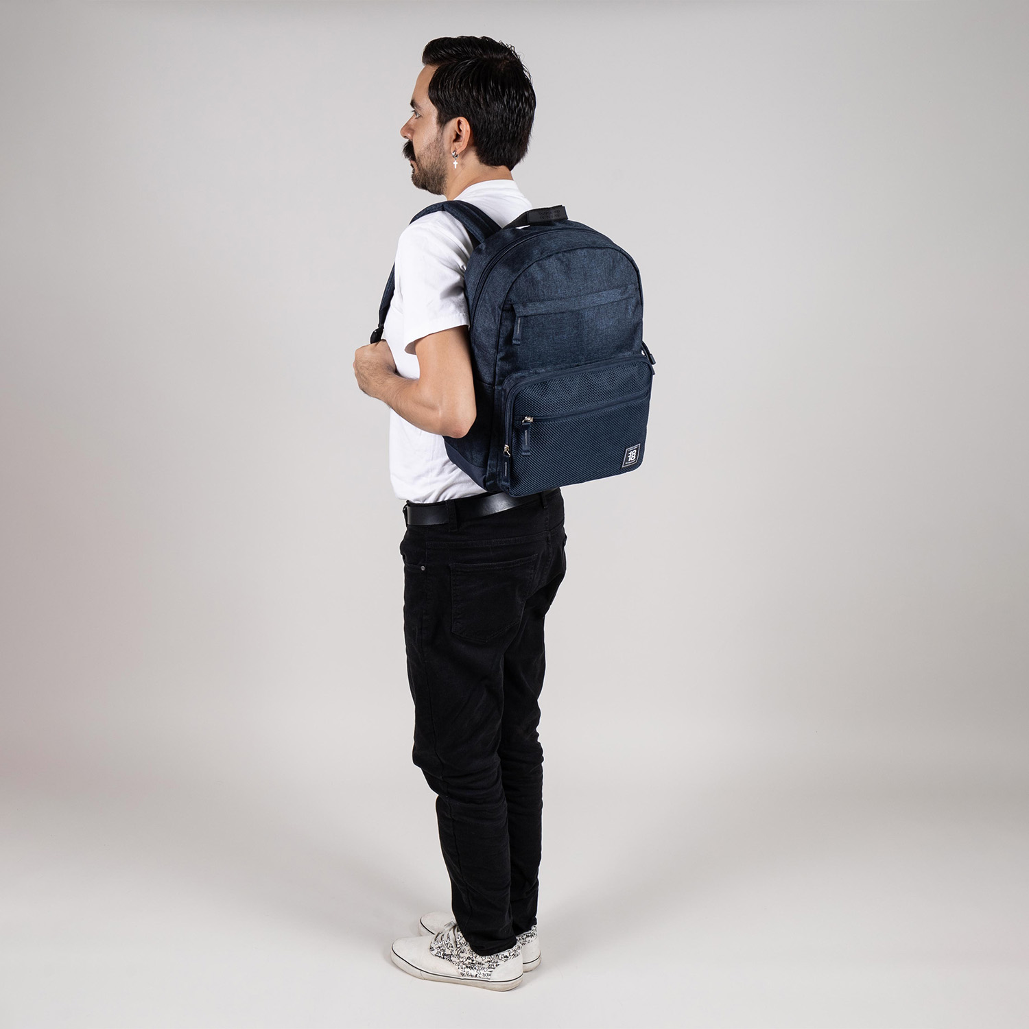 Mochila juvenil 1818 by Chenson azul con amplio compartimento - vista 2