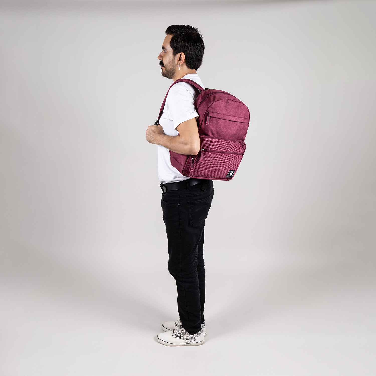 Mochila juvenil 1818 by Chenson magenta, amplia y funcional para el día a día - vista 2
