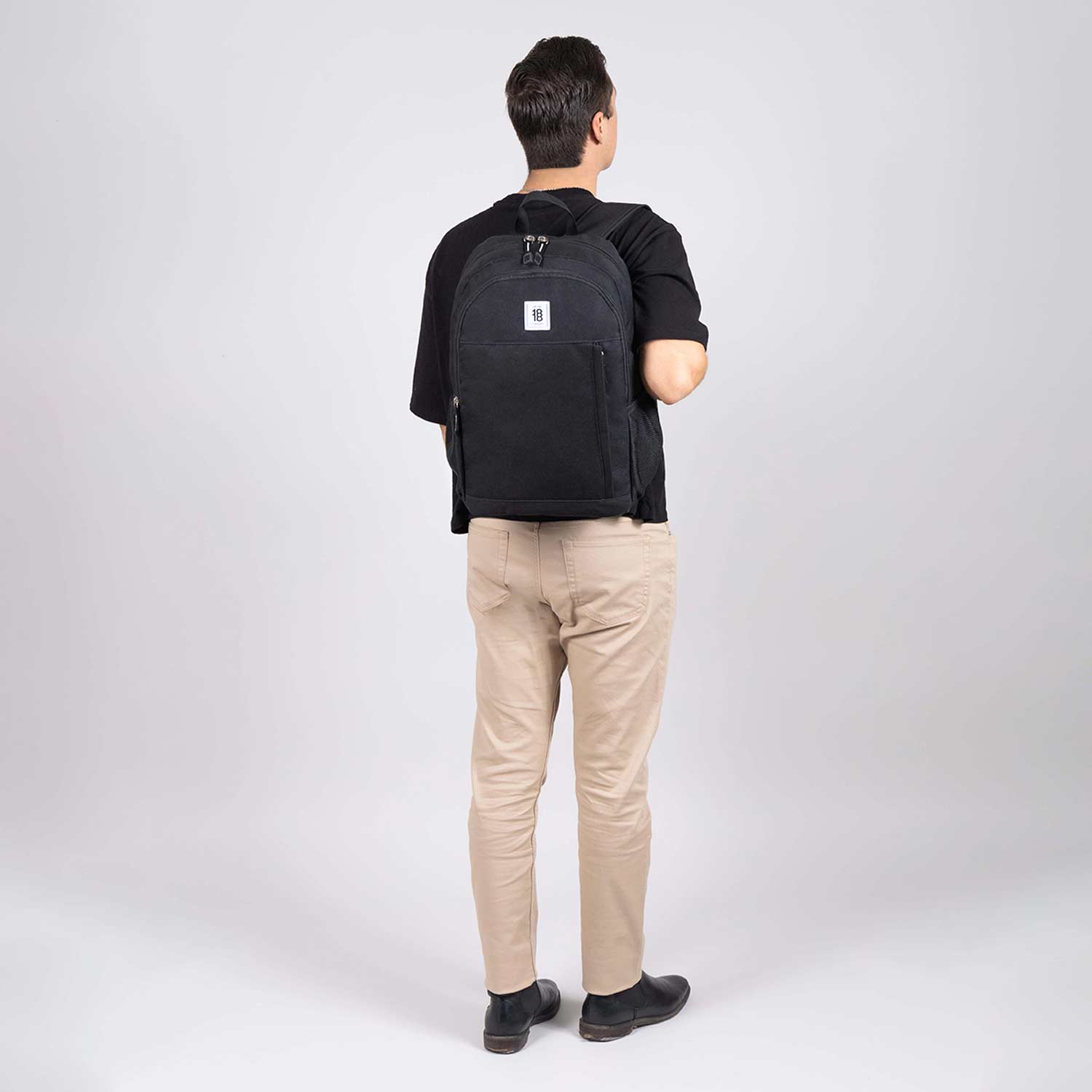 Mochila juvenil 1818 by Chenson negra con amplio compartimento - vista 2
