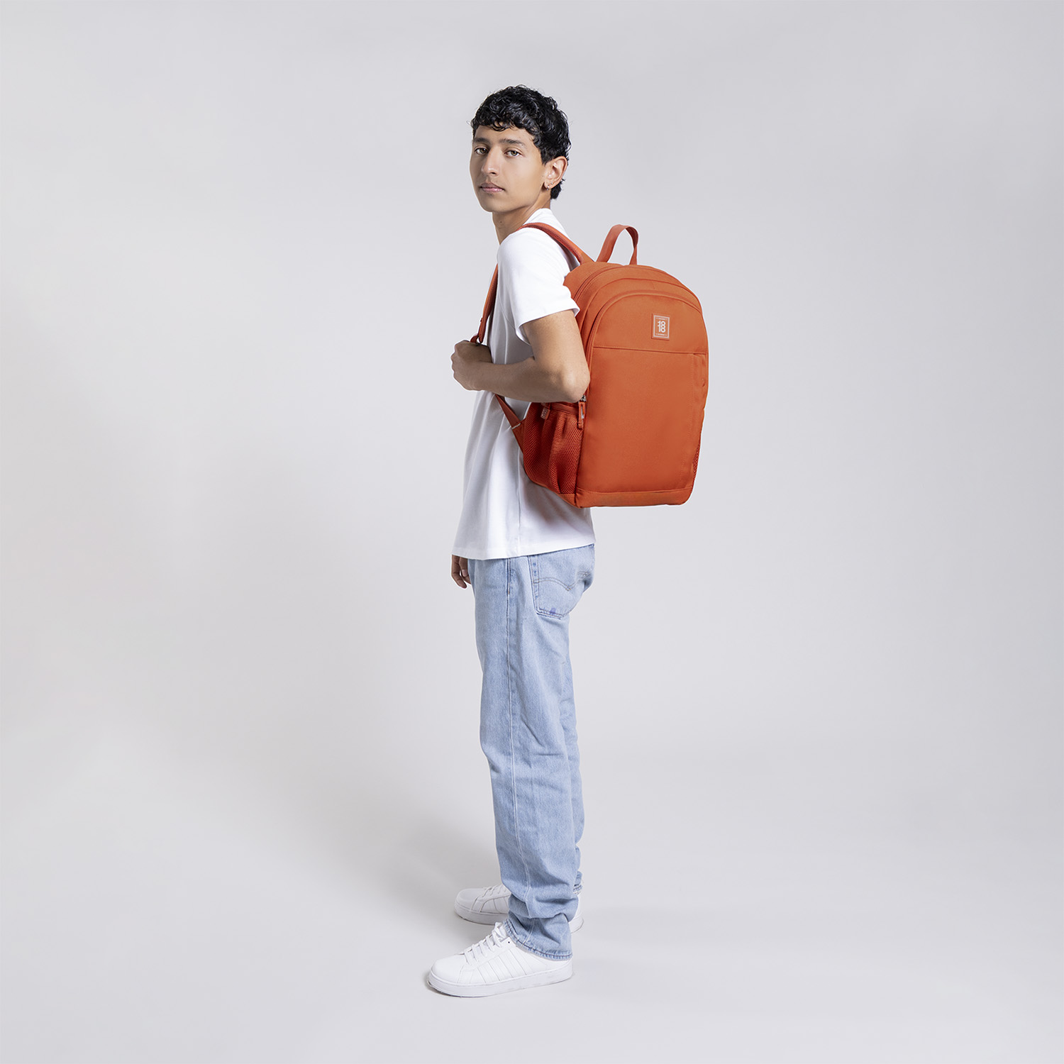 Mochila juvenil naranja 1818 by Chenson con amplio compartimento - vista 2