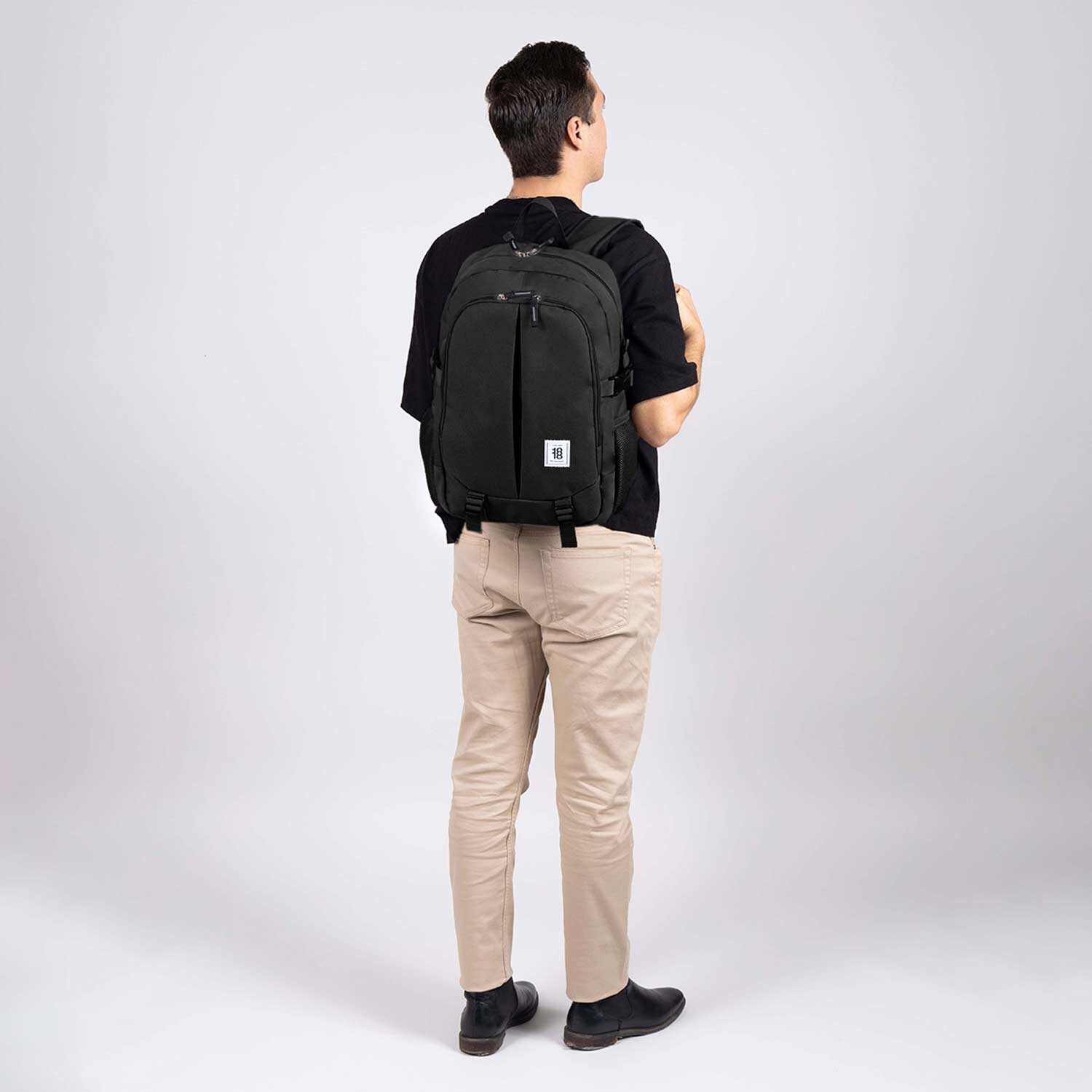 Mochila juvenil 1818 by Chenson negra con amplio compartimento - vista 2