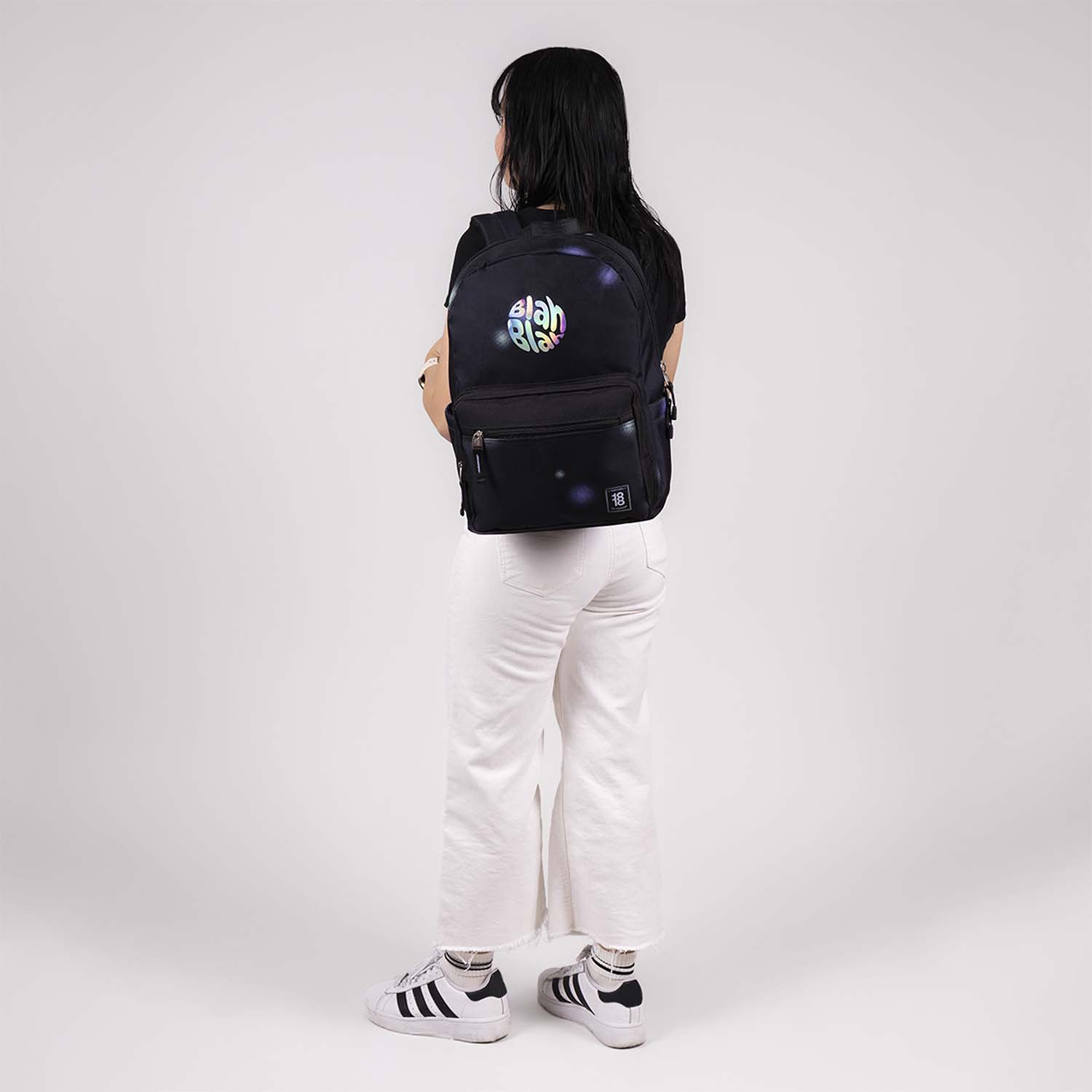 Mochila escolar juvenil 1818 by Chenson en color negro con organizador - vista 2