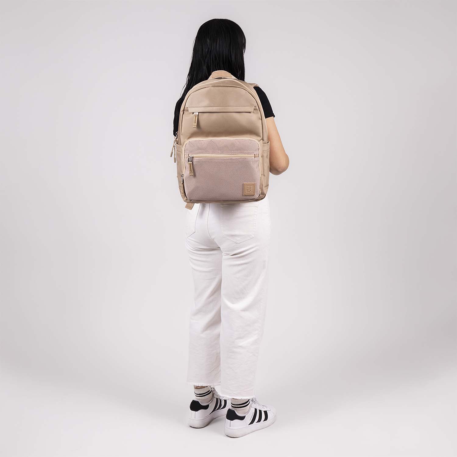 Mochila juvenil 1818 by Chenson beige con compartimentos amplios - vista 2