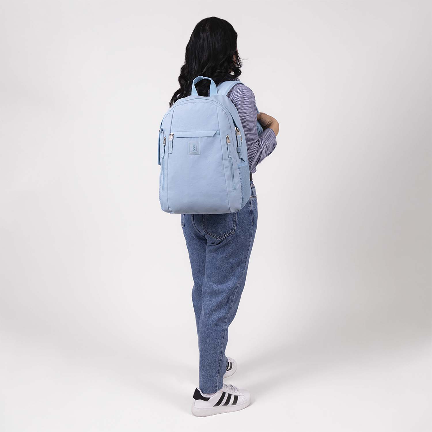 Mochila juvenil 1818 by Chenson azul con amplios compartimentos - vista 2