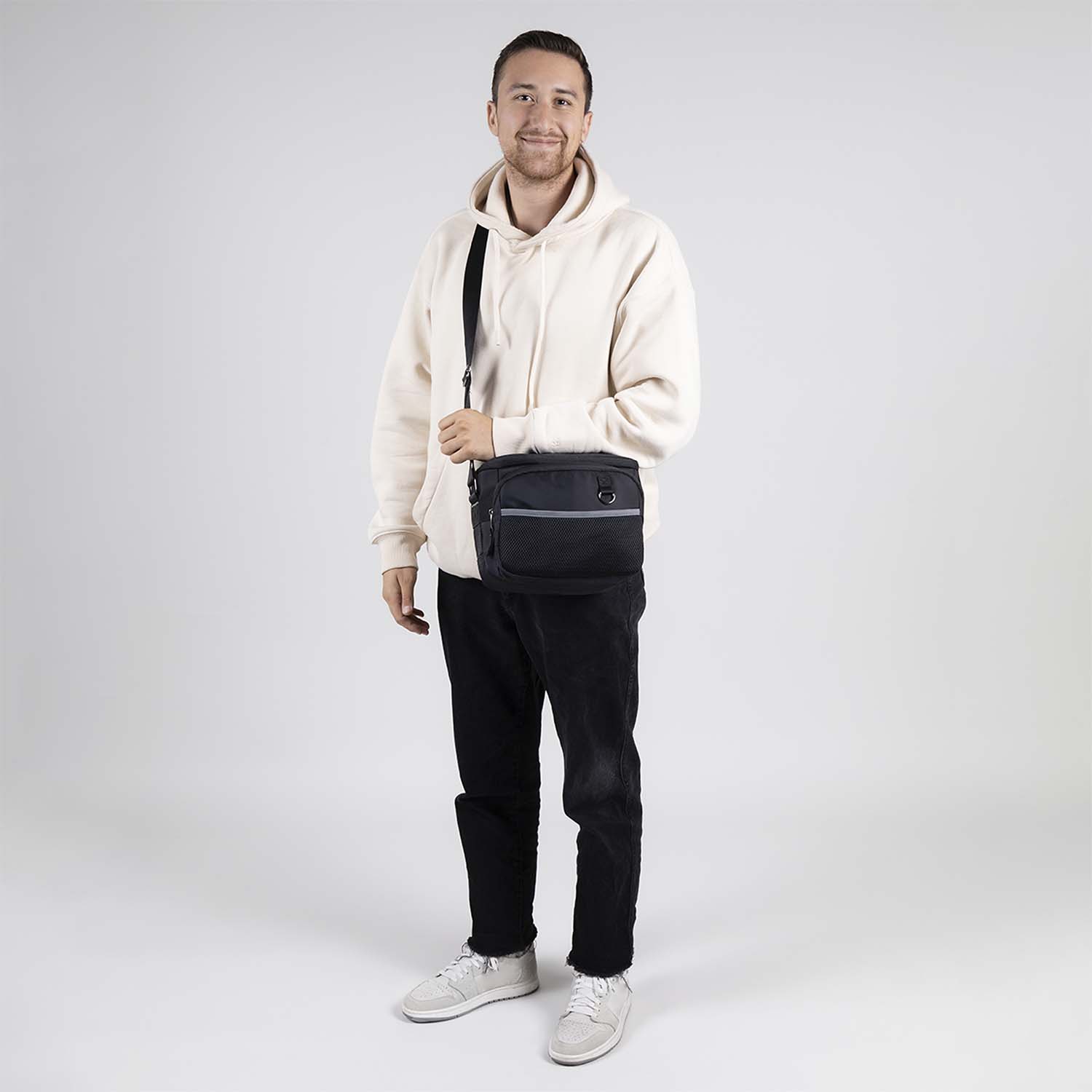 Lonchera escolar térmica 1818 by Chenson negra para jóvenes - vista 2