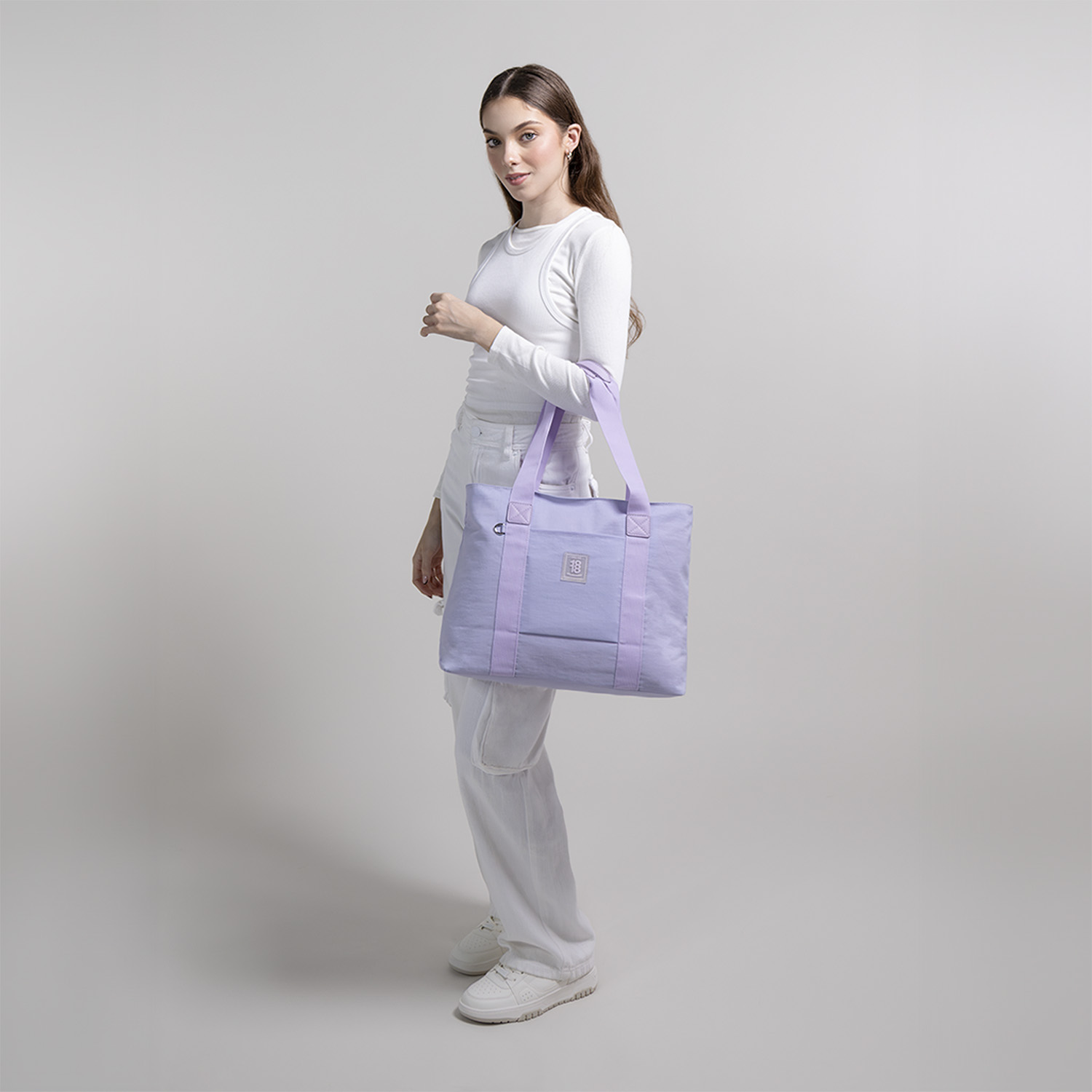Bolsa grande para dama 1818 by Chenson en color violeta - Estilo juvenil - vista 2