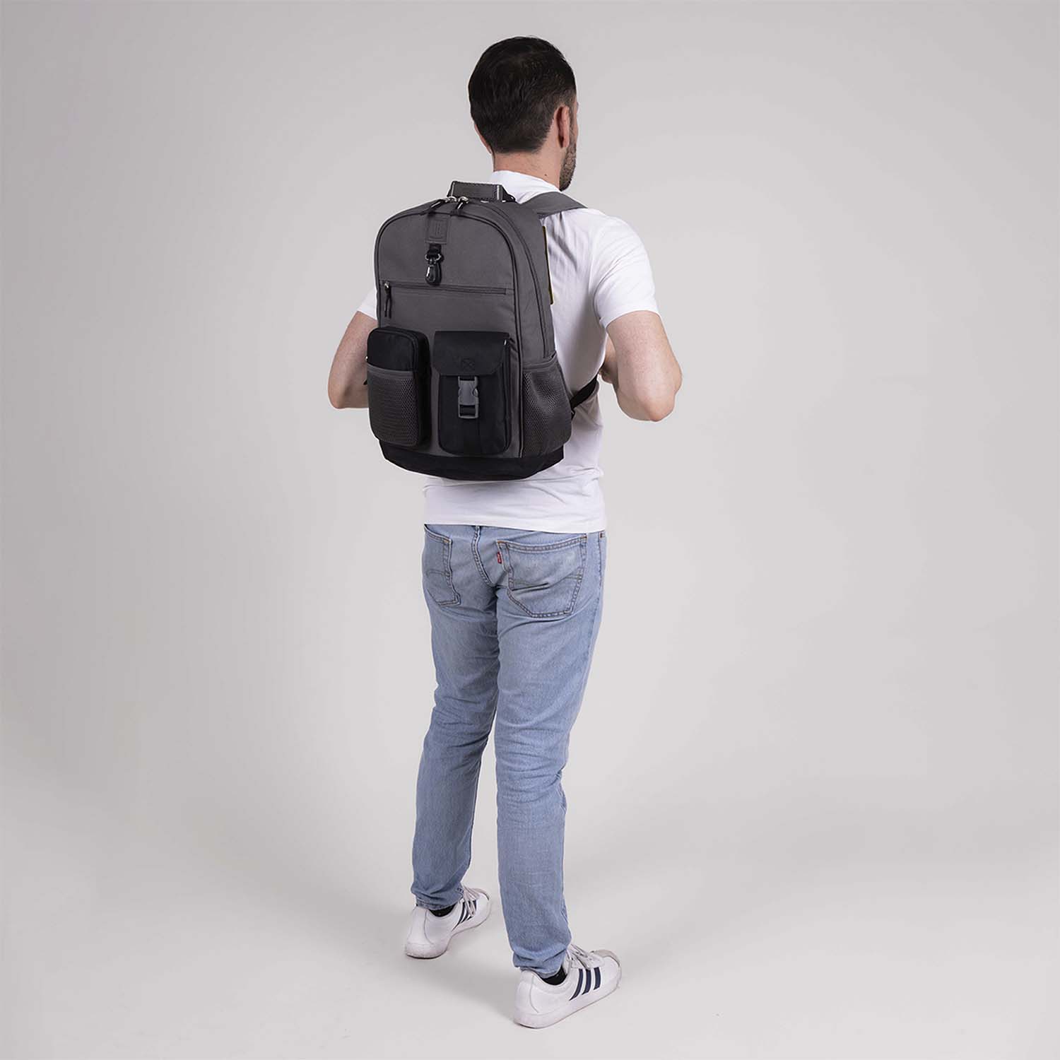 Mochila escolar juvenil 1818 by Chenson gris con amplio compartimento - vista 2