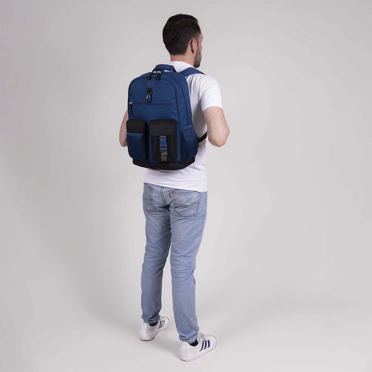 Mochila juvenil 1818 by Chenson azul con amplio compartimento - vista 2