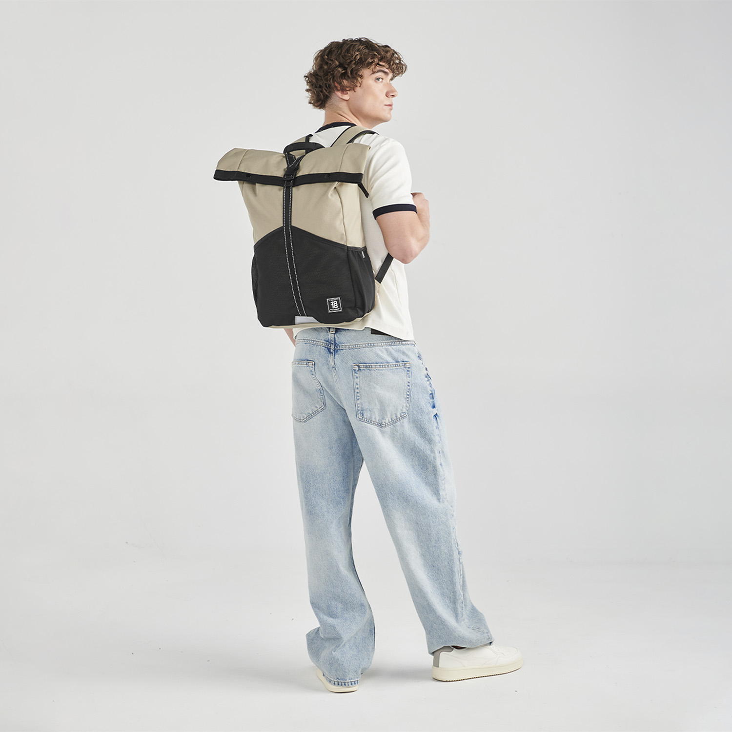Mochila juvenil gris 1818 by Chenson con amplio compartimento - vista 2
