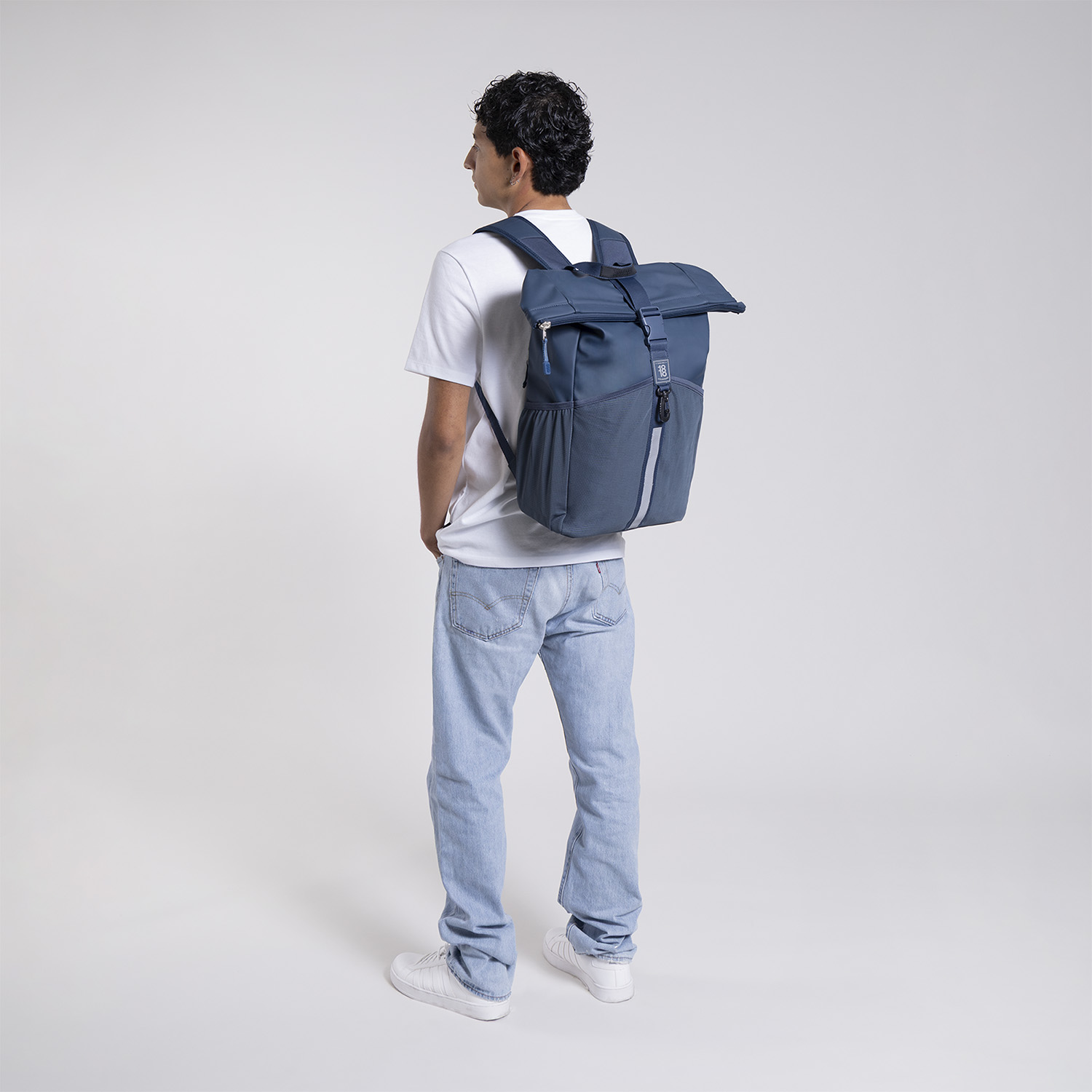 Mochila juvenil 1818 by Chenson azul con amplio compartimento - vista 2