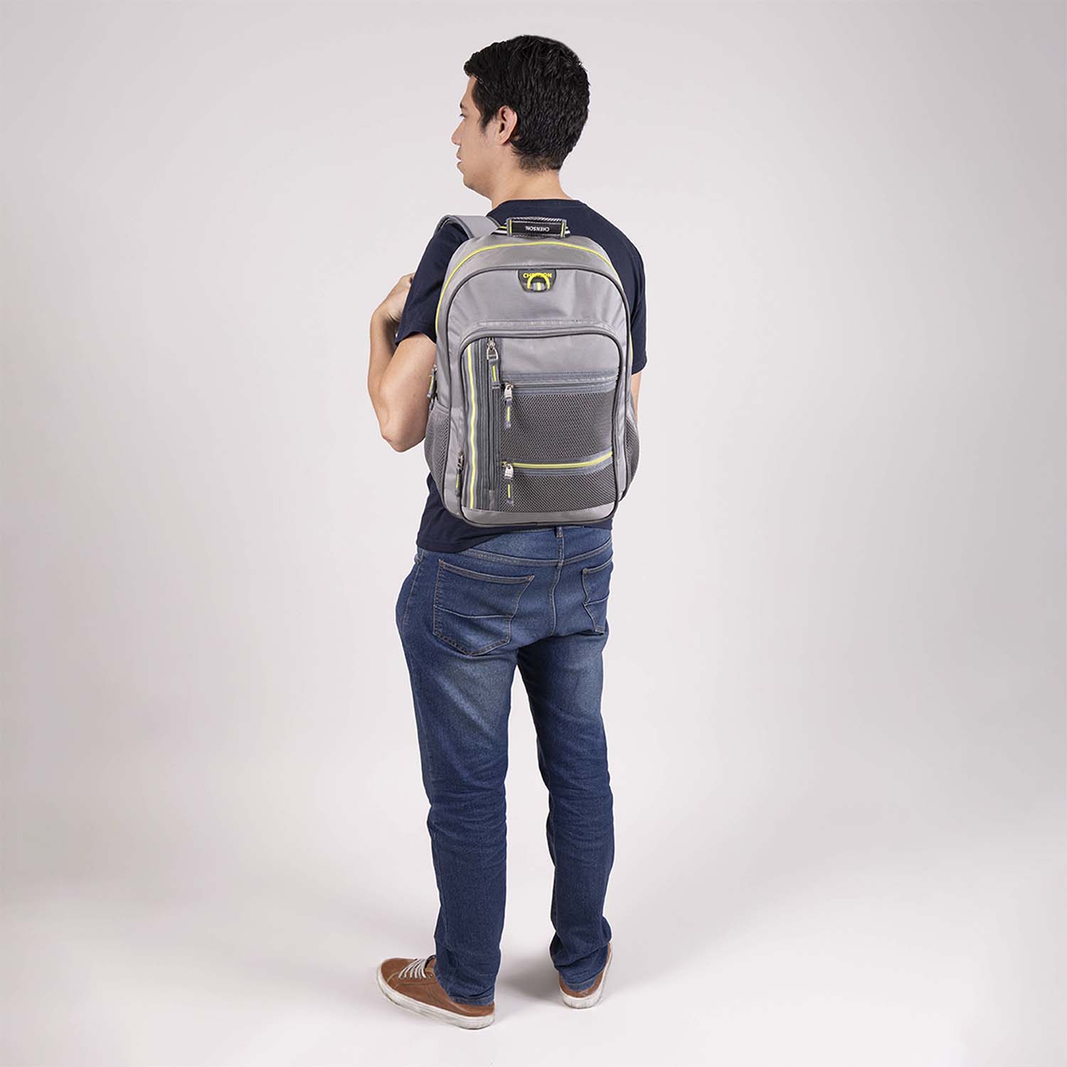 Mochila escolar Chenson Clásico Gris con amplio compartimento - vista 2