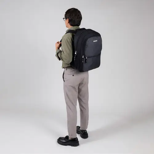 Mochila Ejecutiva Chenson Pro Negra | Elegante y Organizadora - vista 2