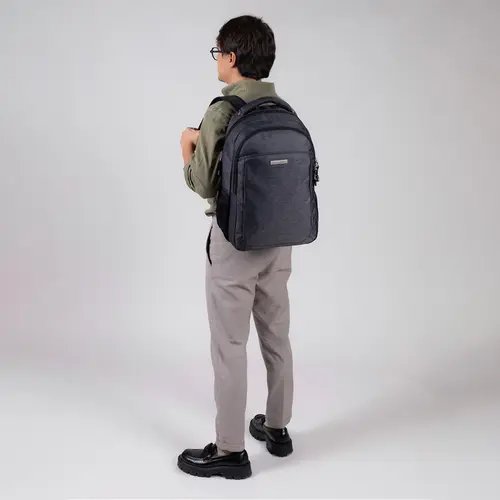 Mochila Ejecutiva Chenson Pro Negra con Soporte Lumbar y Organización - vista 2