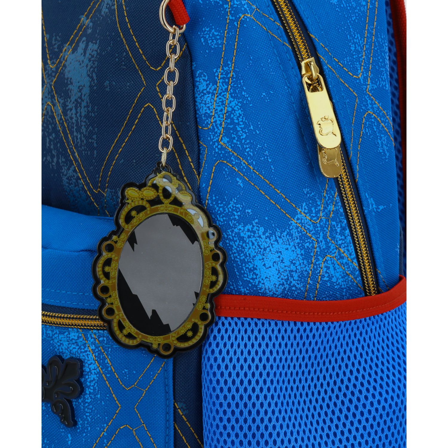 Mochila escolar para niña Descendientes by Chenson azul diversión y durabilidad - vista 2
