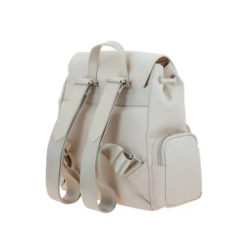 Mochila casual para dama Gorétt by Chenson beige con estilo moderno 5