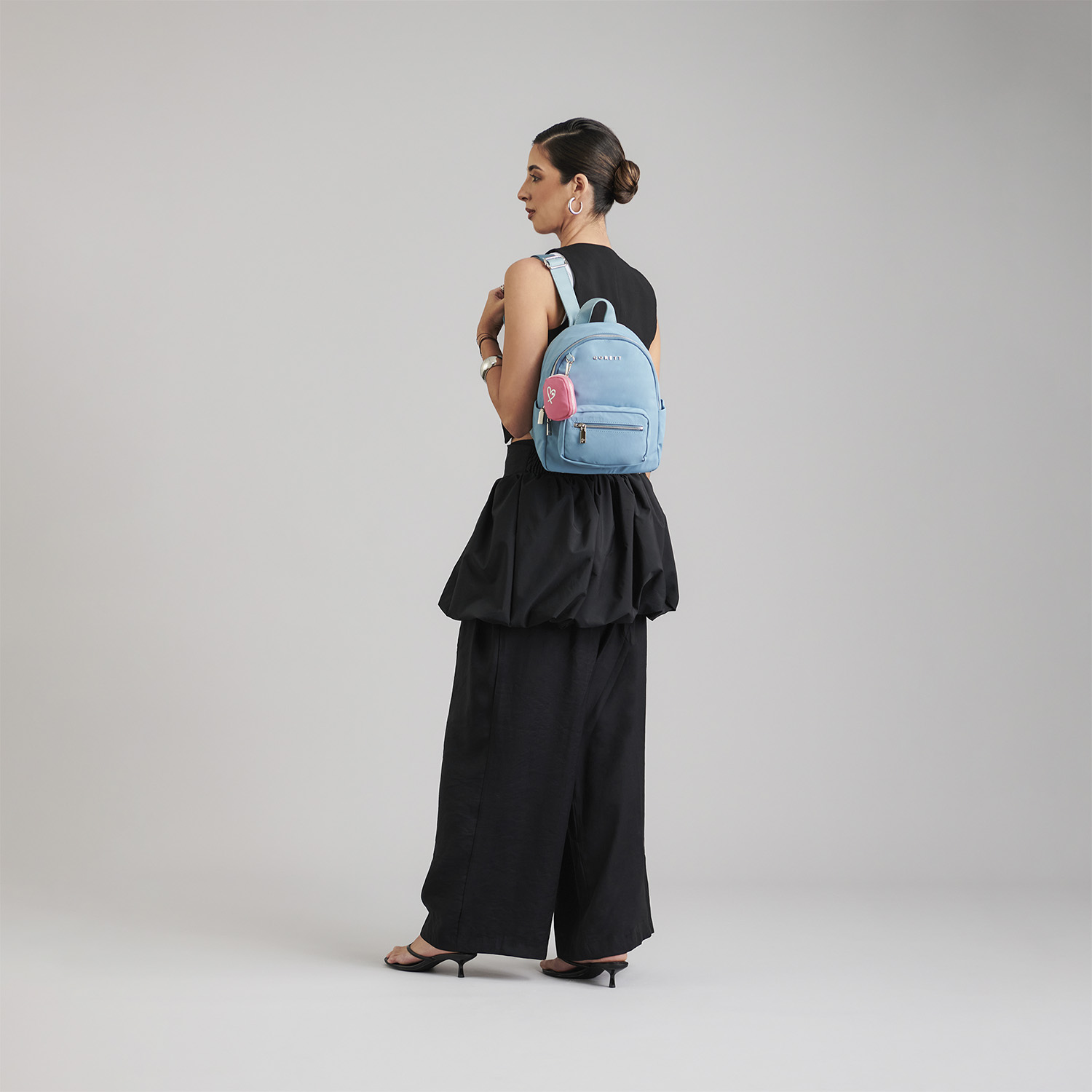 Mochila casual para dama Gorétt by Chenson azul con doble compartimento - vista 2